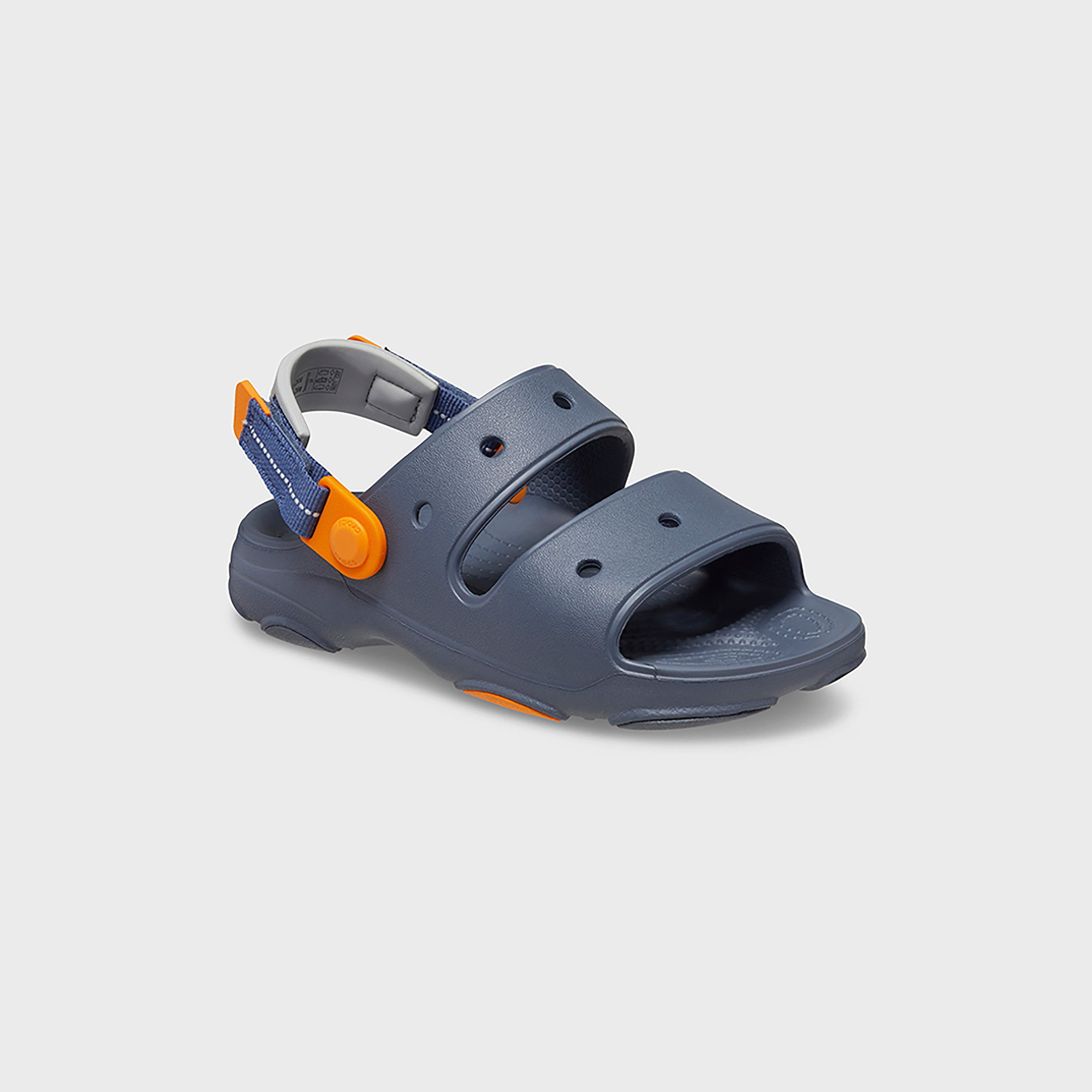 صندل كلاسيكي من كروكس للأطفال بتفاصيل مقصوصة لجميع التضاريس مع إغلاق فيلكرو-girls-shoes-sandals-image-14