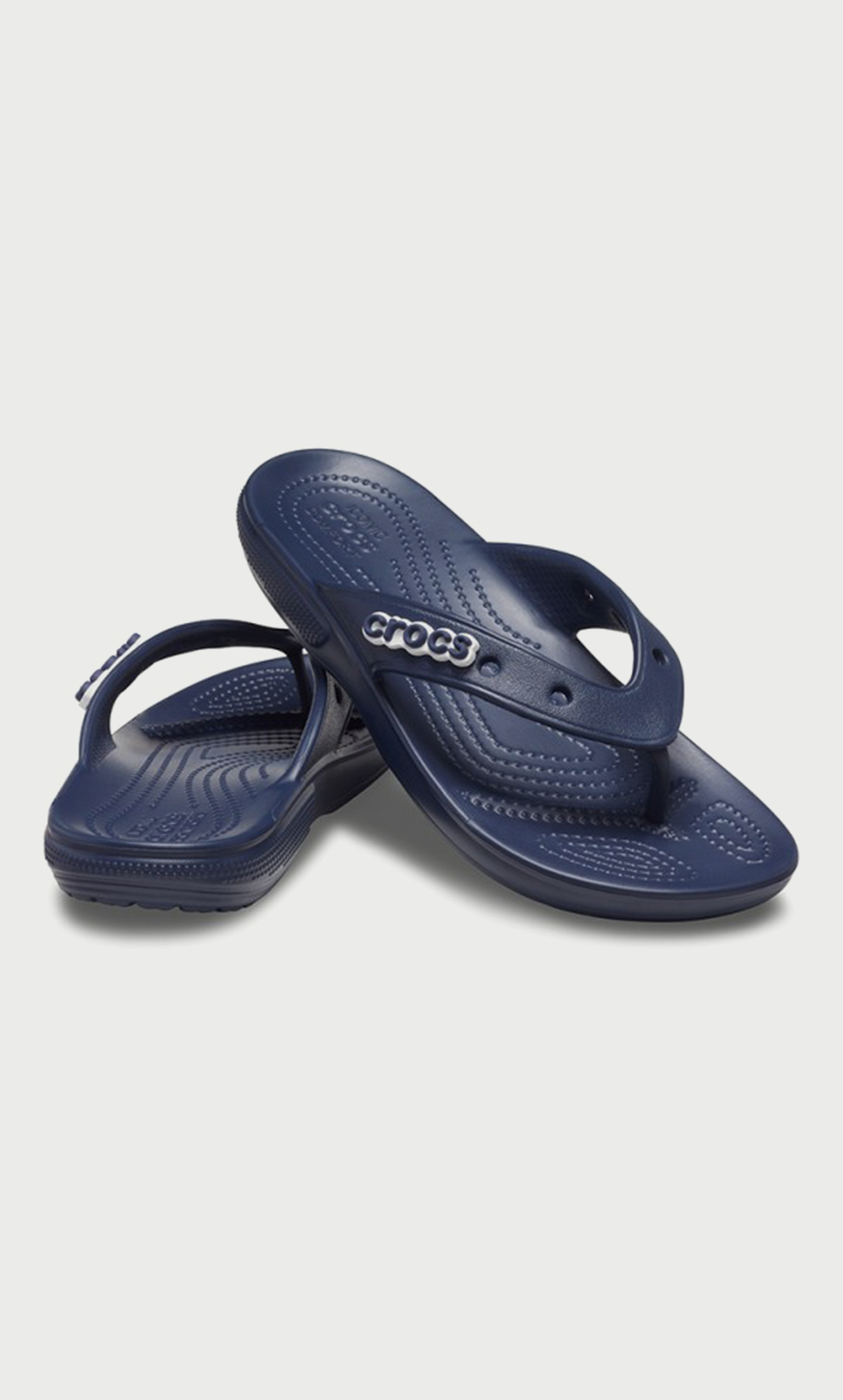 Crocs unisex outlet flip flops