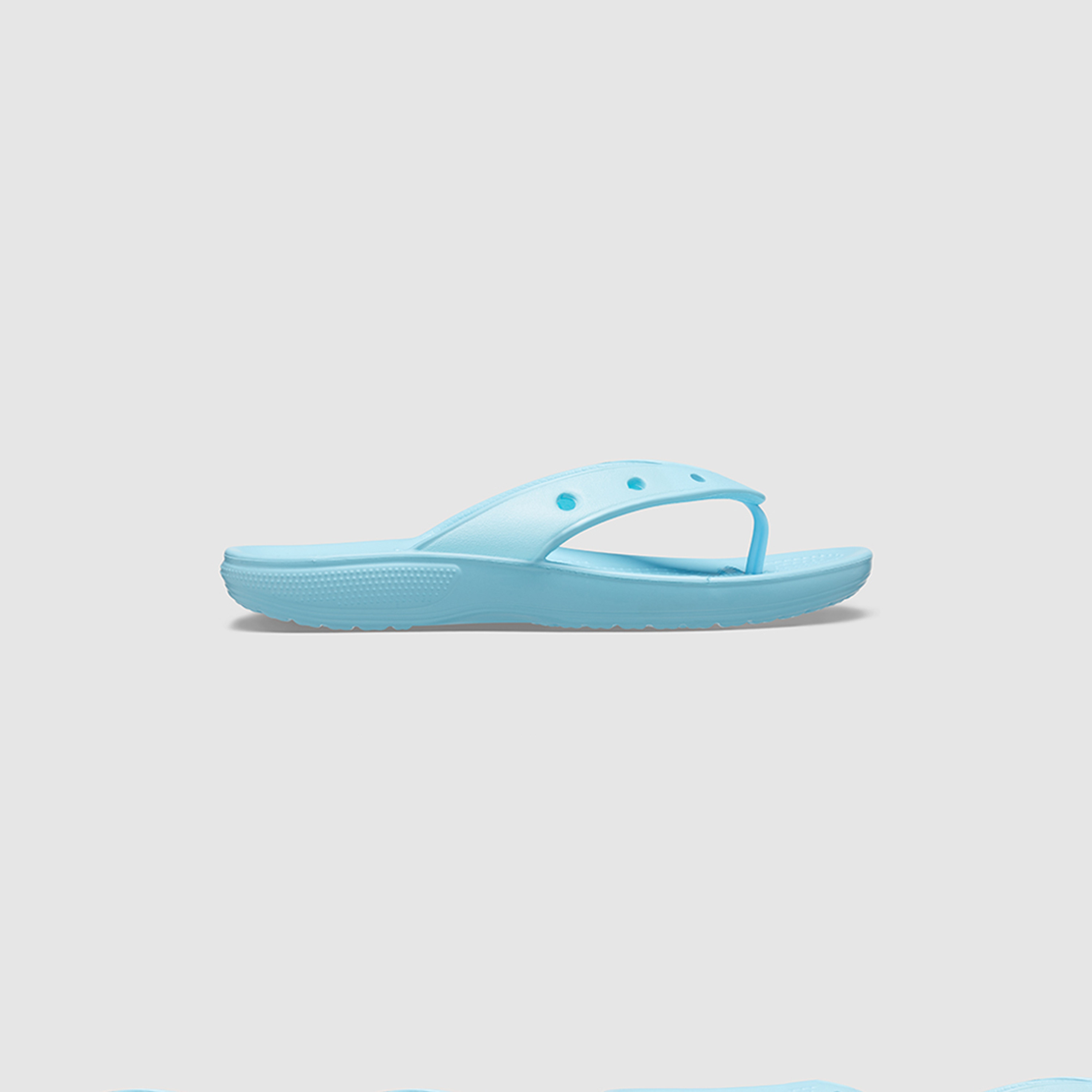 Crocs Classic Unisex Cut Out Detail Flip Flops-men-shoes-flipflopsandslides-image-2