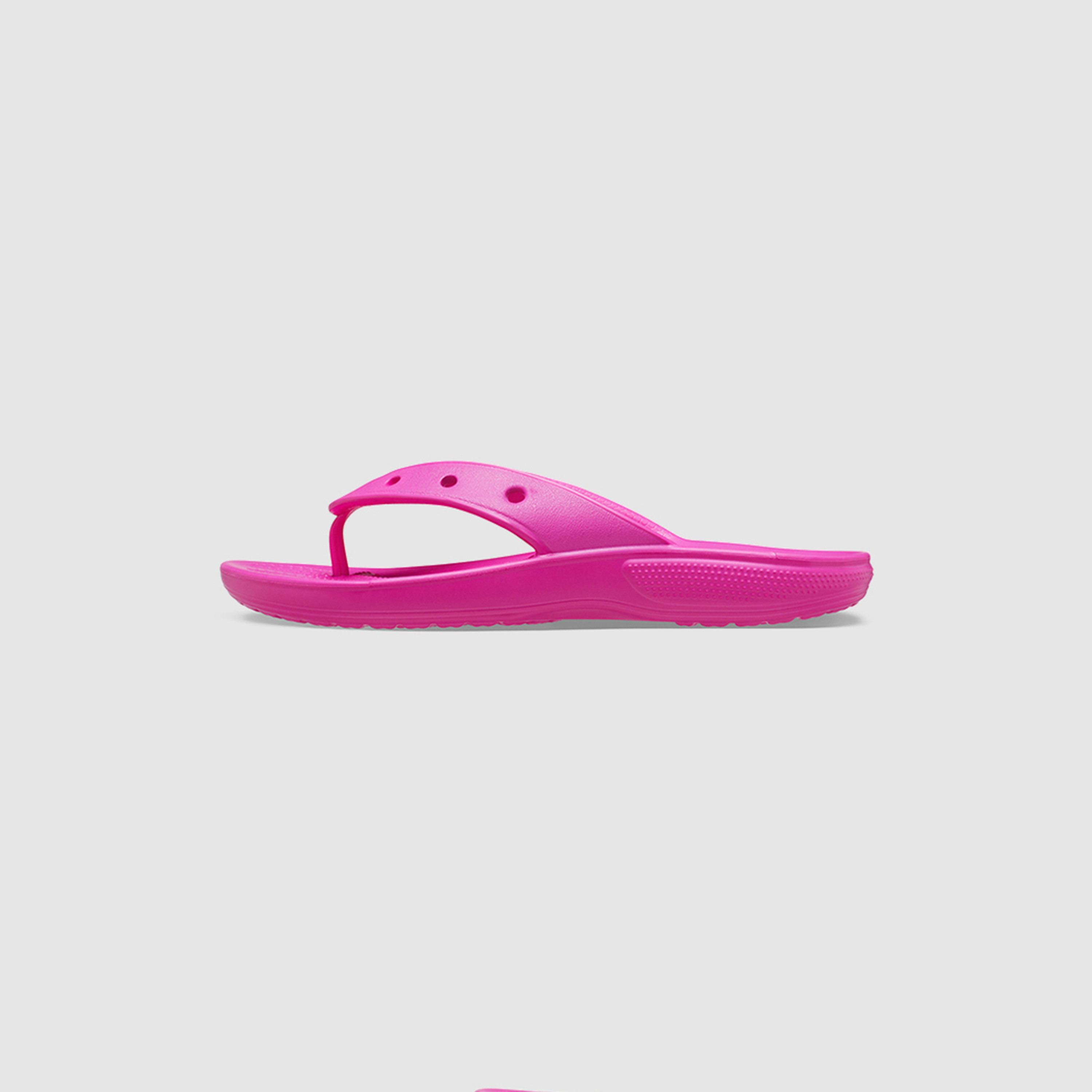 Crocs Classic Unisex Cut Out Detail Flip Flops-men-shoes-flipflopsandslides-image-10