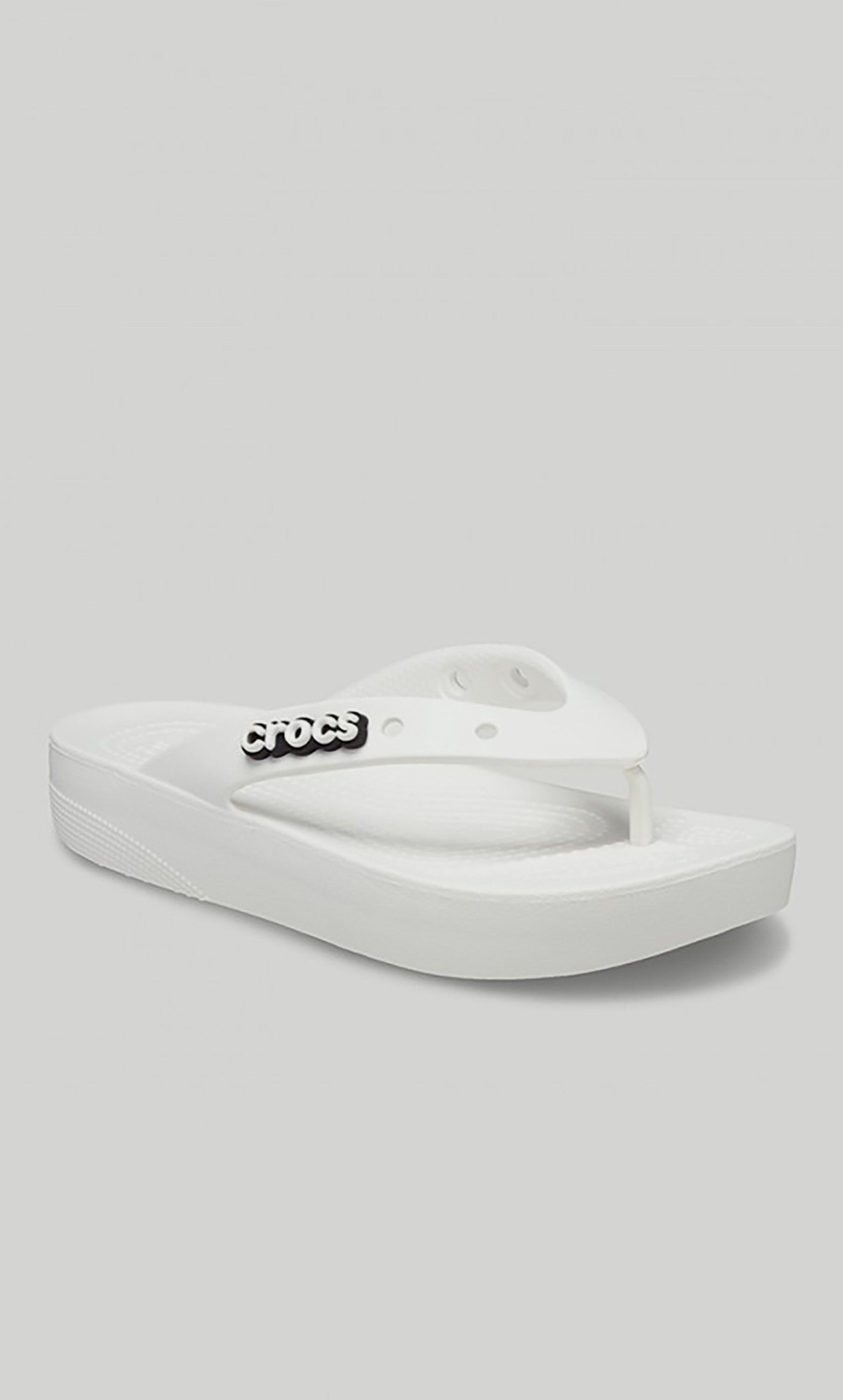  شبشب فليب فلوب كلاسك بلاتفورم للنساء من كروكس 207714-100-women-shoes-sandals-flats-image-2