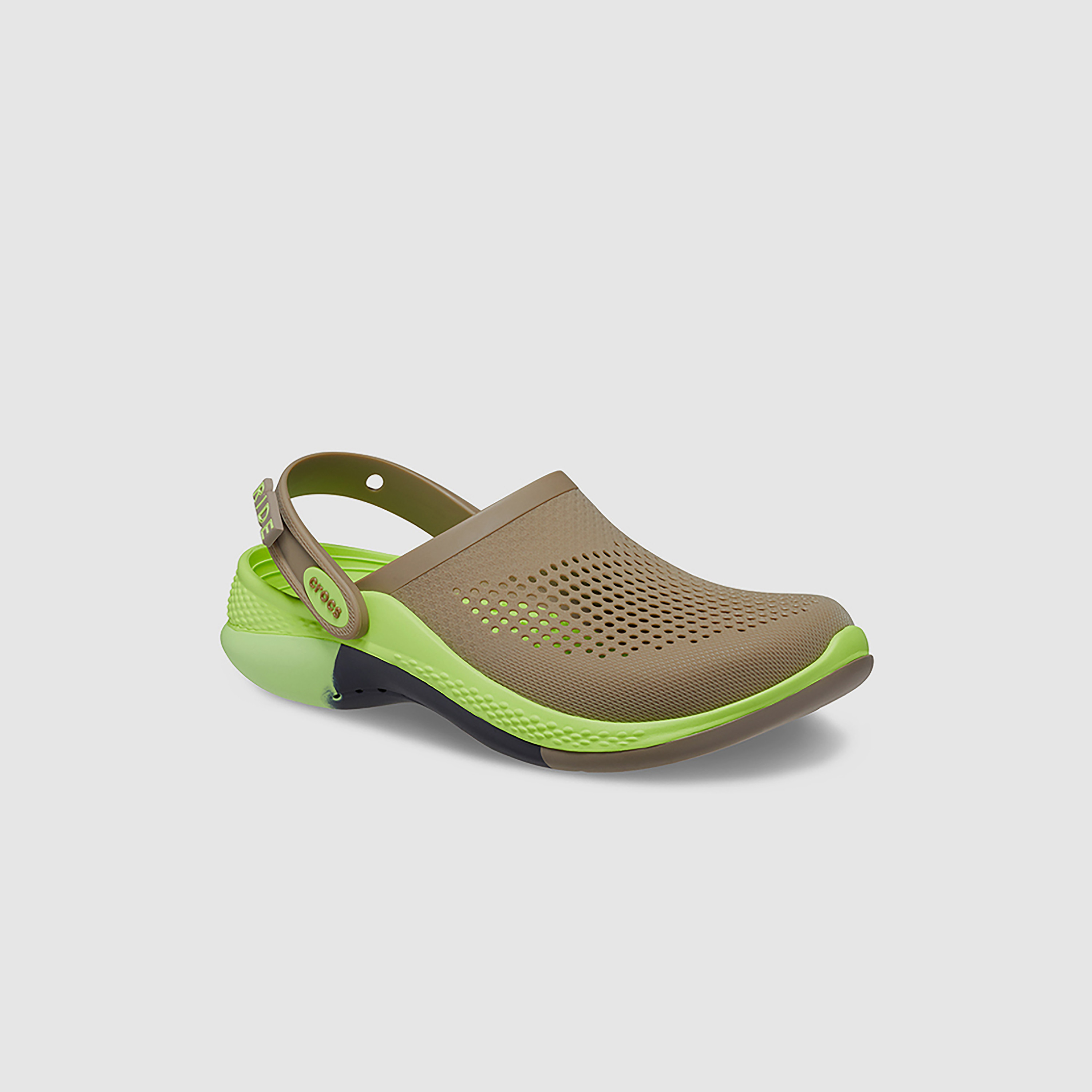 قبقاب من كروكس لايت رايد 360 ذو أومبير رخامي للجنسين مزين بفتحات مع حزام خلفي -men-shoes-flipflopsandslides-image-8