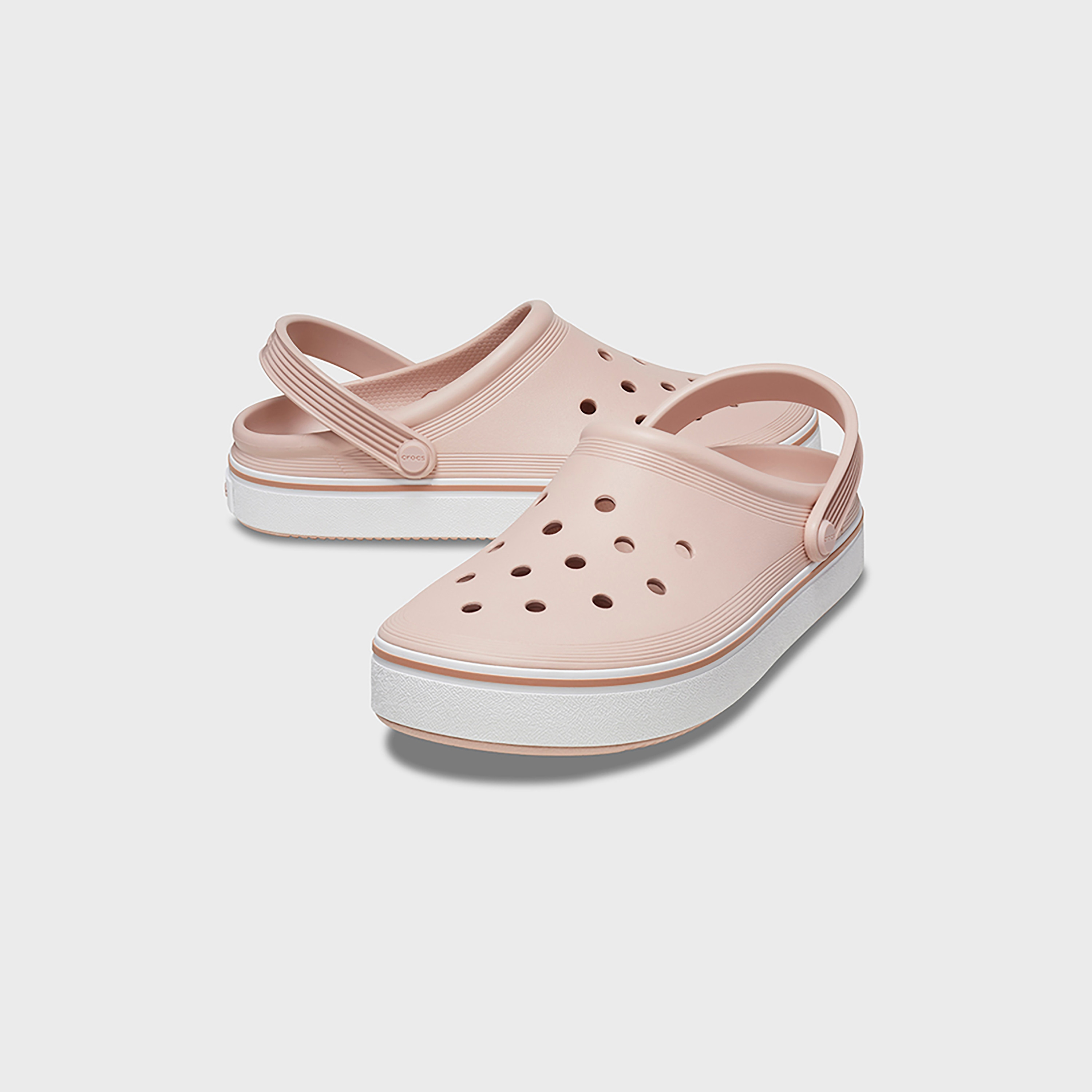  قبقاب من كروكس للجنسين ذو كروكباند كلين مع مزين بفتحات-women-shoes-sandals-flats-image-42