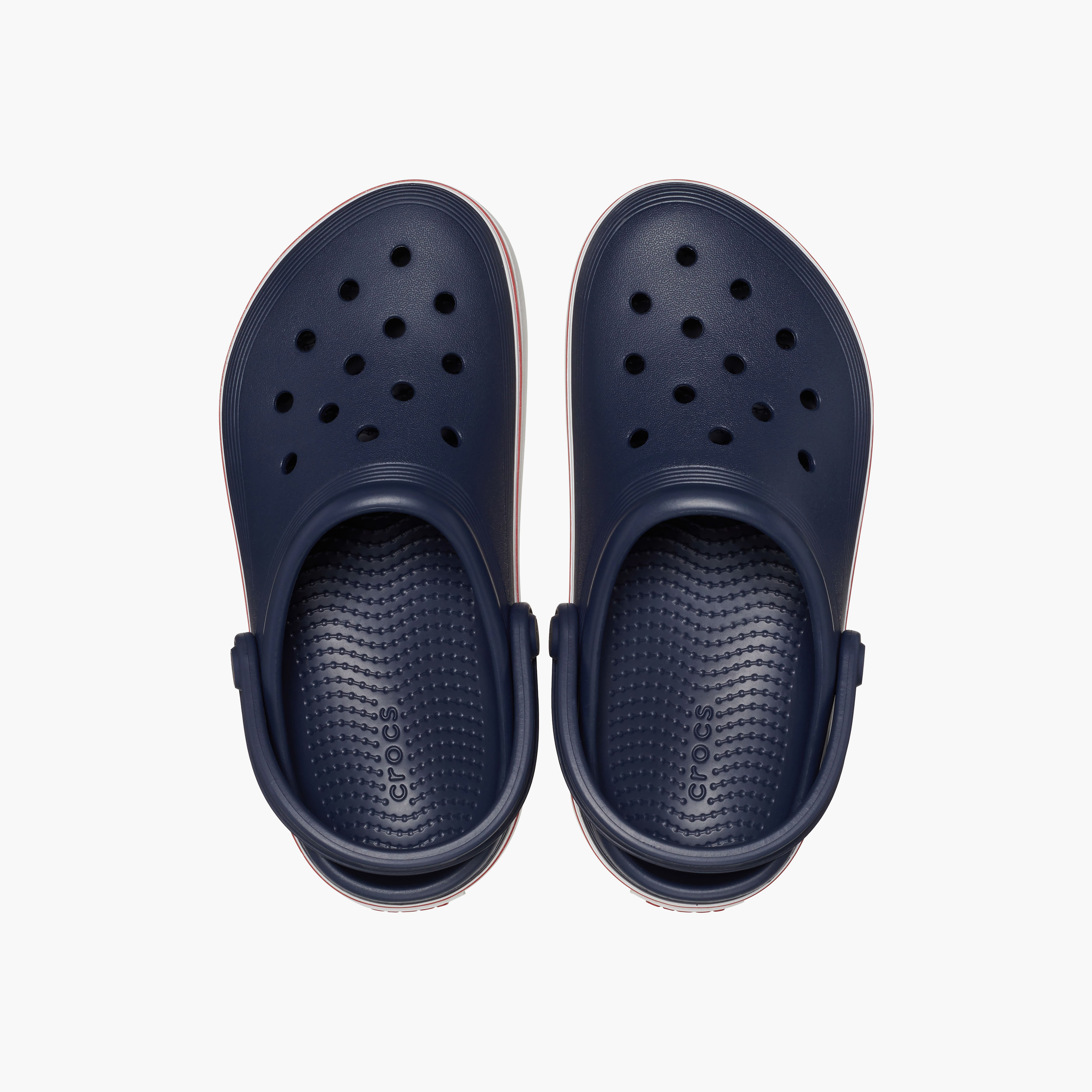  208477-100 | قبقاب ذو اوف كورت من كروكس للأطفال مزين بفتحات مع حزام خلفي-girls-shoes-sandals-image-11