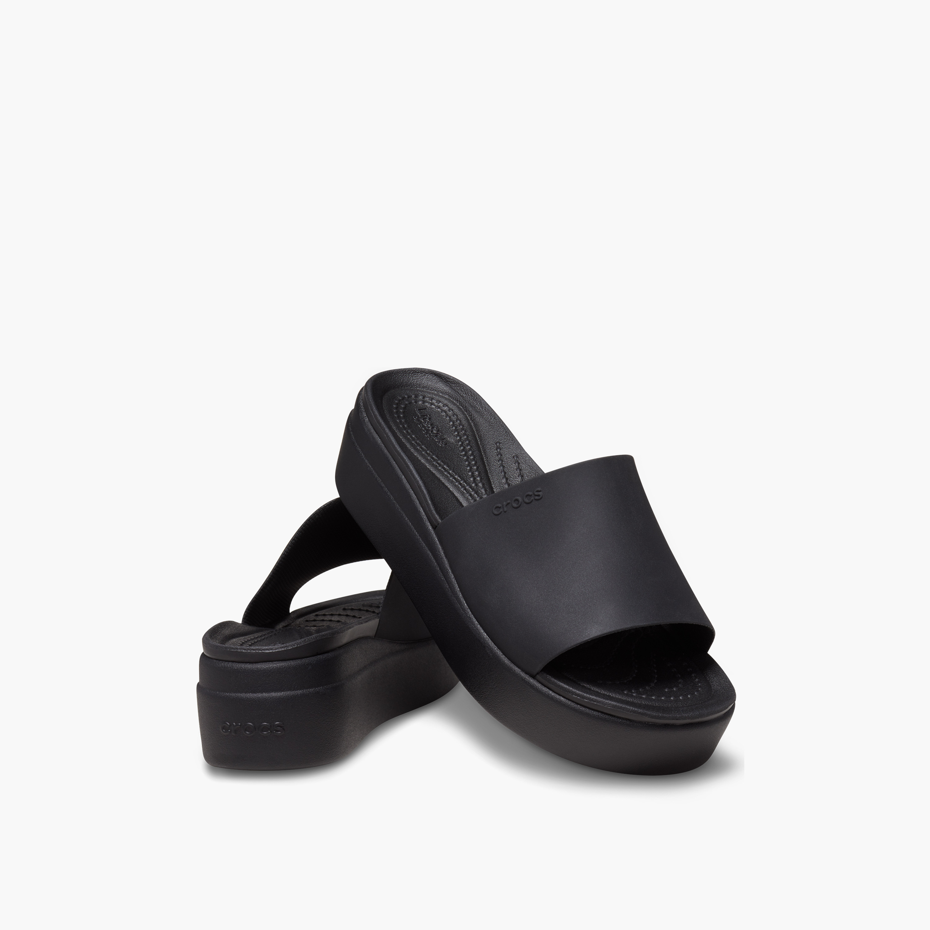 كروكس- شبشب بروكلين للنساء | 208728-001-women-shoes-flipflopsandslides-image-1