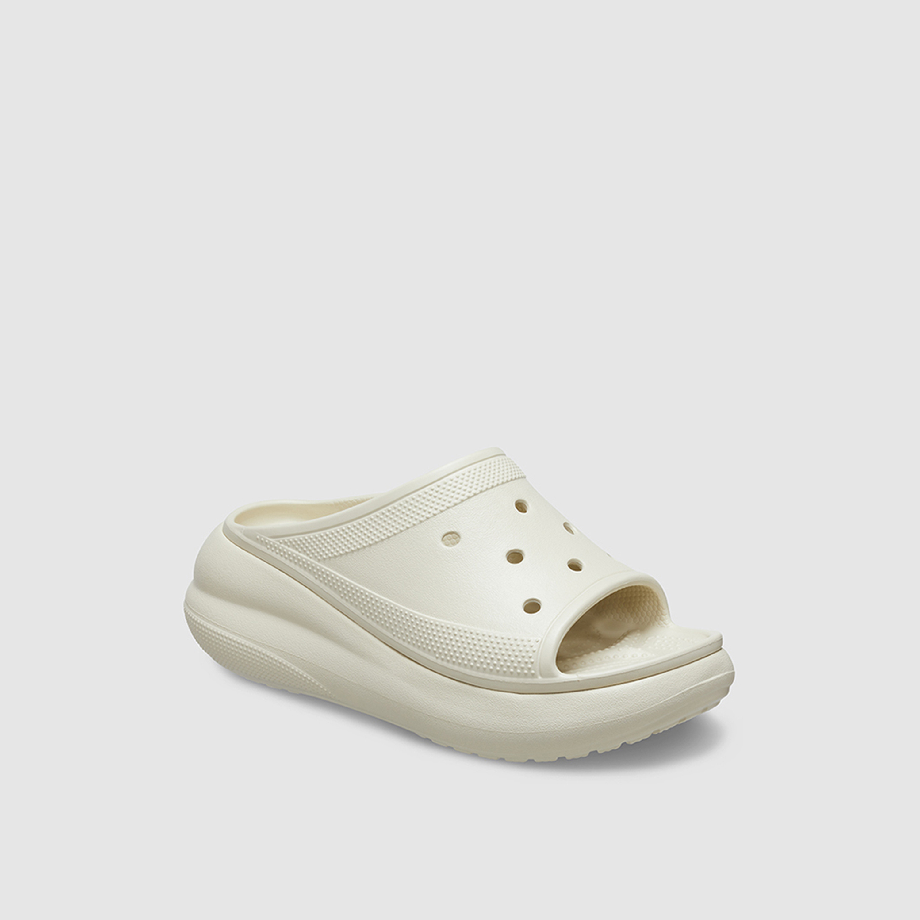 كروكس- شبشب كلاسيكي كراش سهل الارتداء  | 208731-2Y2-women-shoes-sandals-flats-image-3