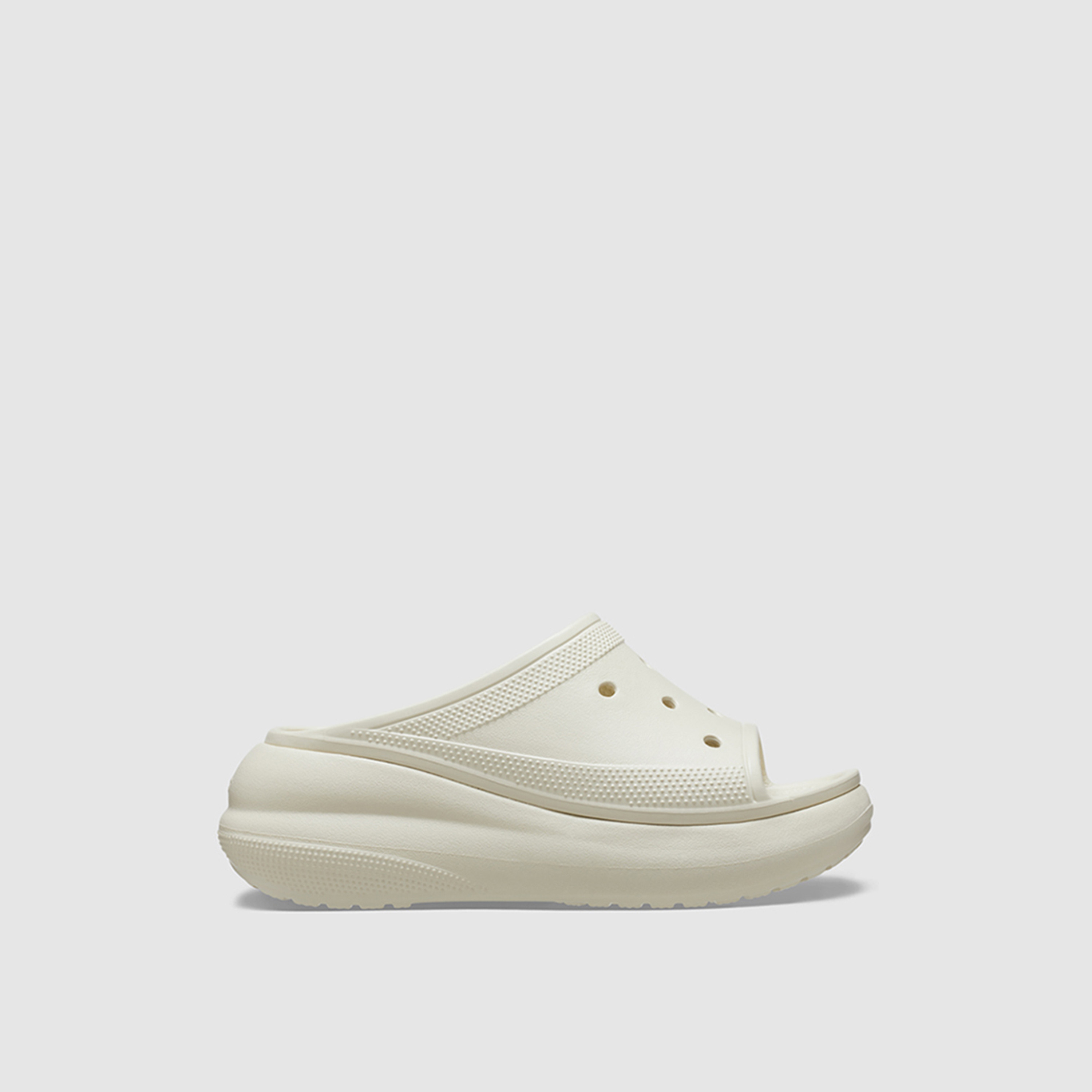 كروكس- شبشب كلاسيكي كراش سهل الارتداء  | 208731-2Y2-women-shoes-sandals-flats-image-4