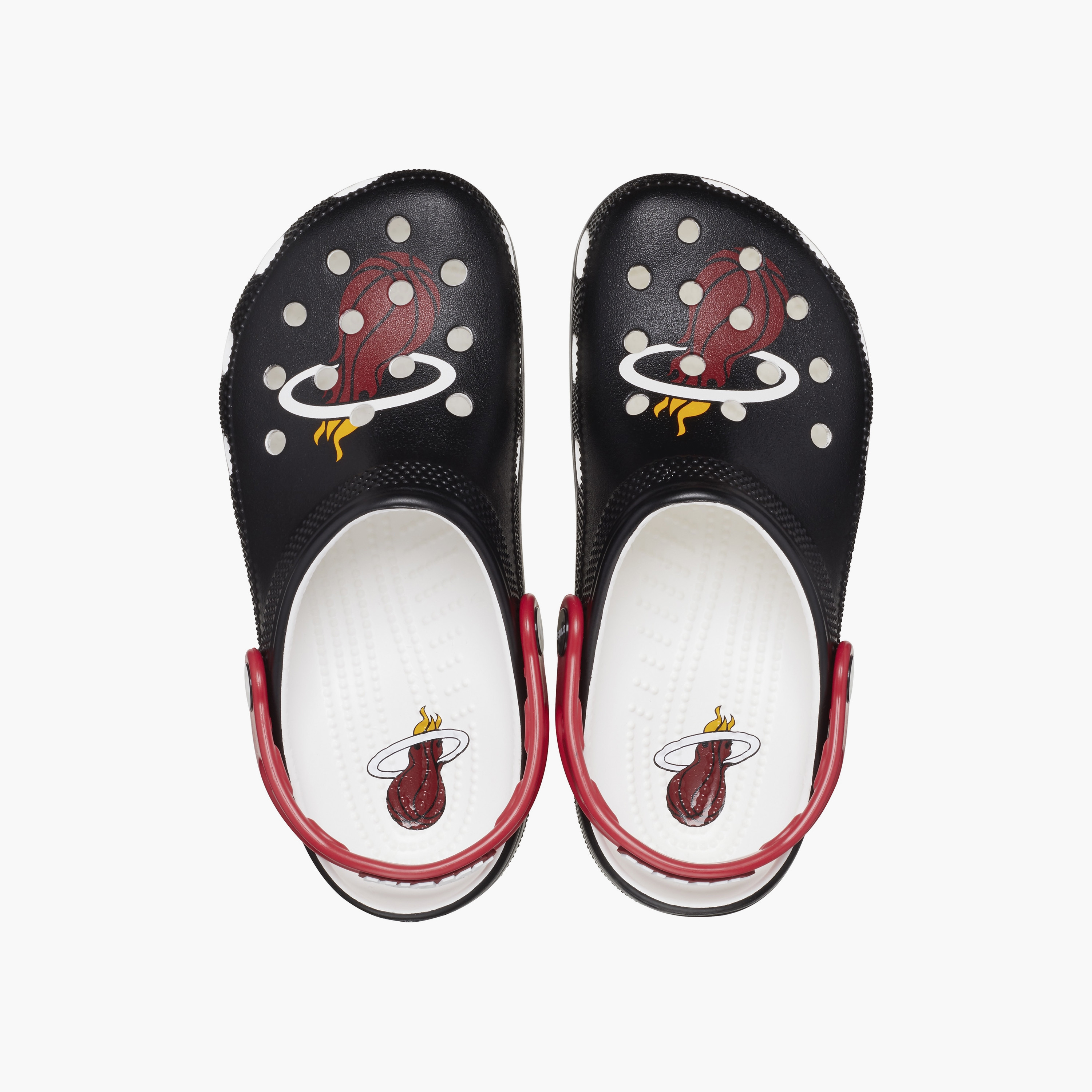 قباقيب كلاسيكية من كروكس ذو سليب أون إن بي إيه ميامي هيت للجنسين | 208861-001-women-shoes-sandals-flats-image-2