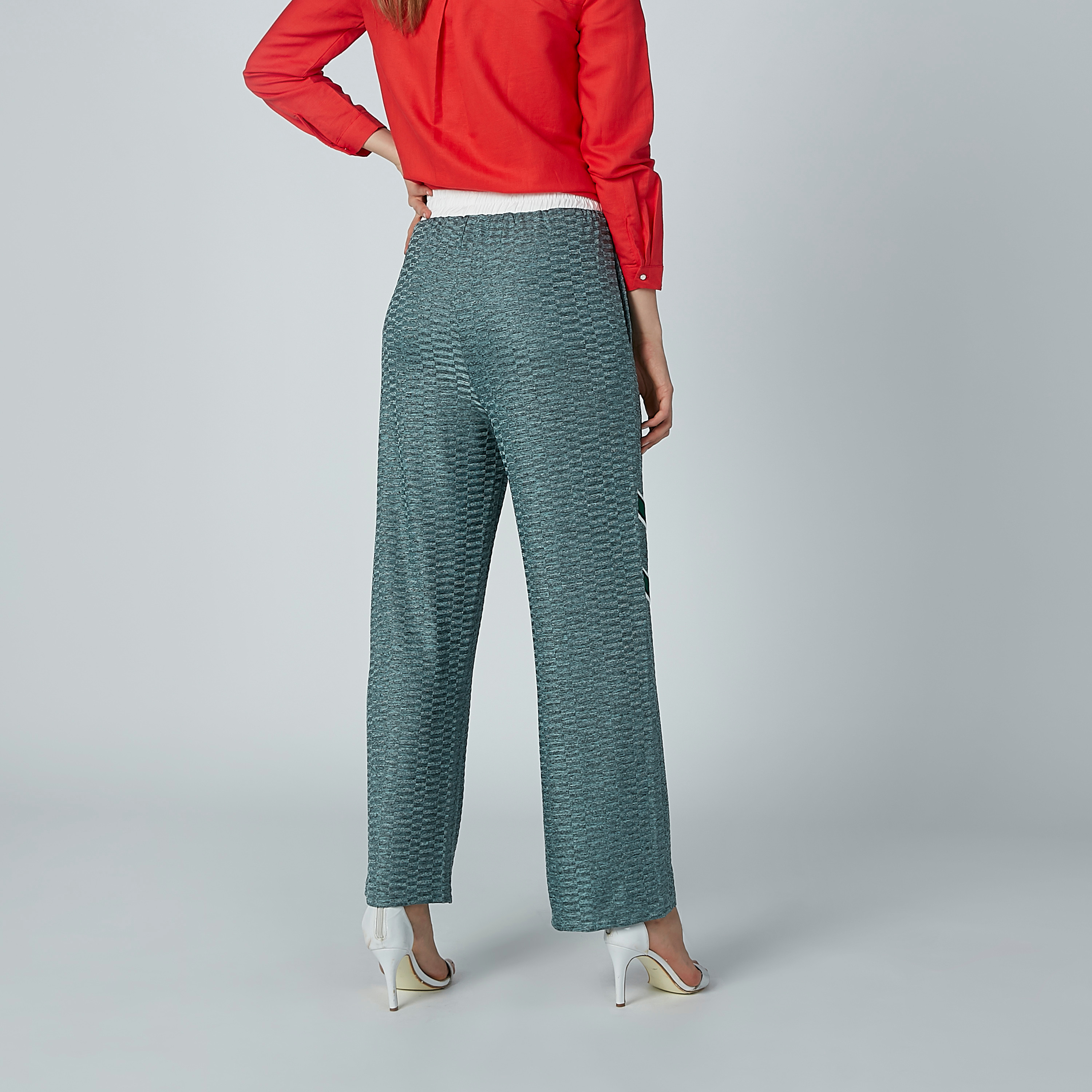 بنطال بالازو بجيوب وشريطة وطبعات من آيكونيك-women-clothing-bottoms-trousers-image-3