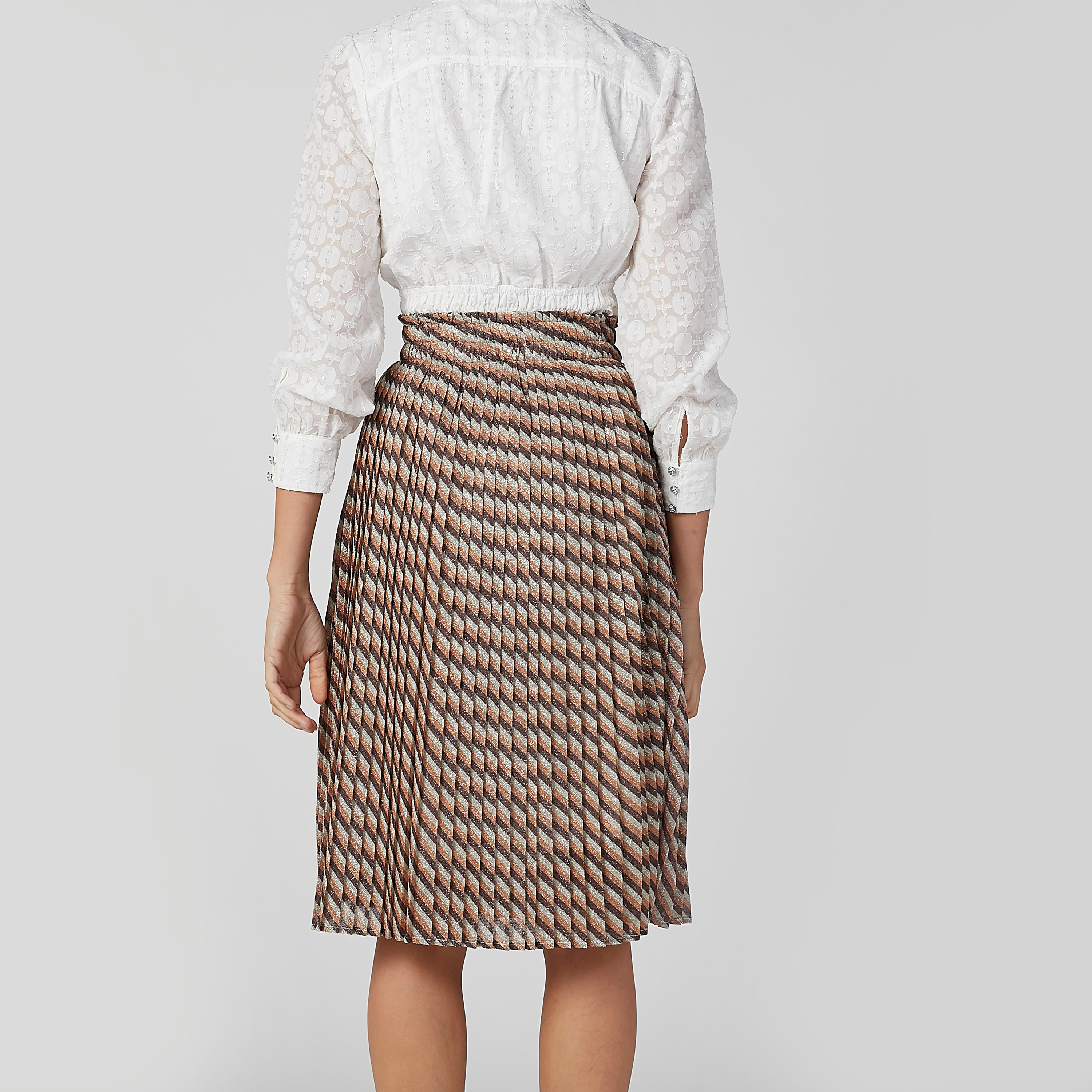 تنورة متوسطة الطول بخصر مطّاطي عريض وطبعات من آيكونيك-women-clothing-bottoms-skirts-image-5