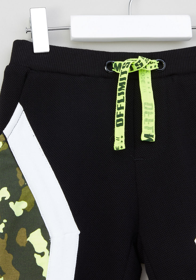 Iconic Printed Shorts with Drawstrings-Pants-image-1