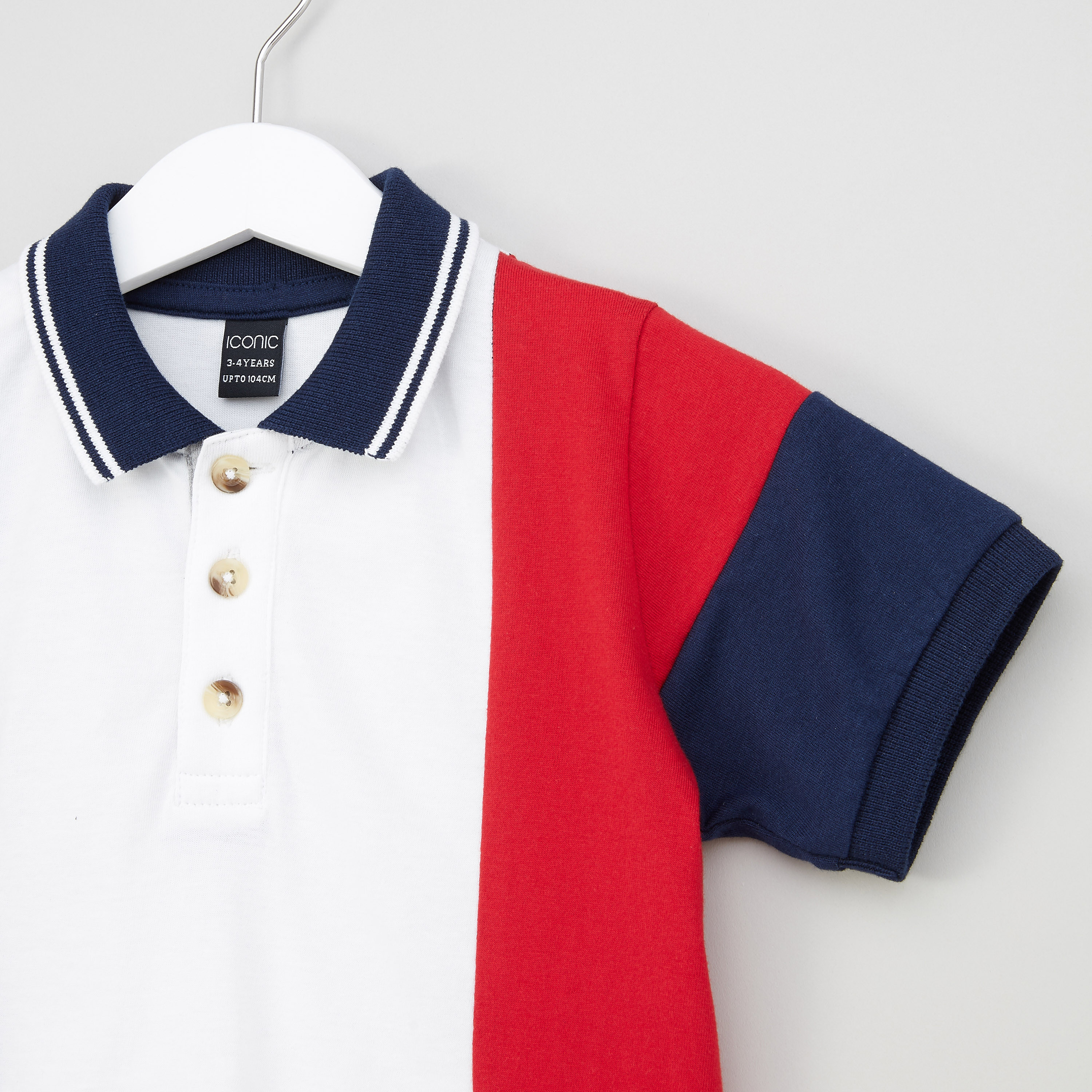 تيشيرت بتصاميم مغايرة وياقة بولو وأكمام قصيرة من أيكونيك-boys-clothing-tshirtsandpolos-image-2