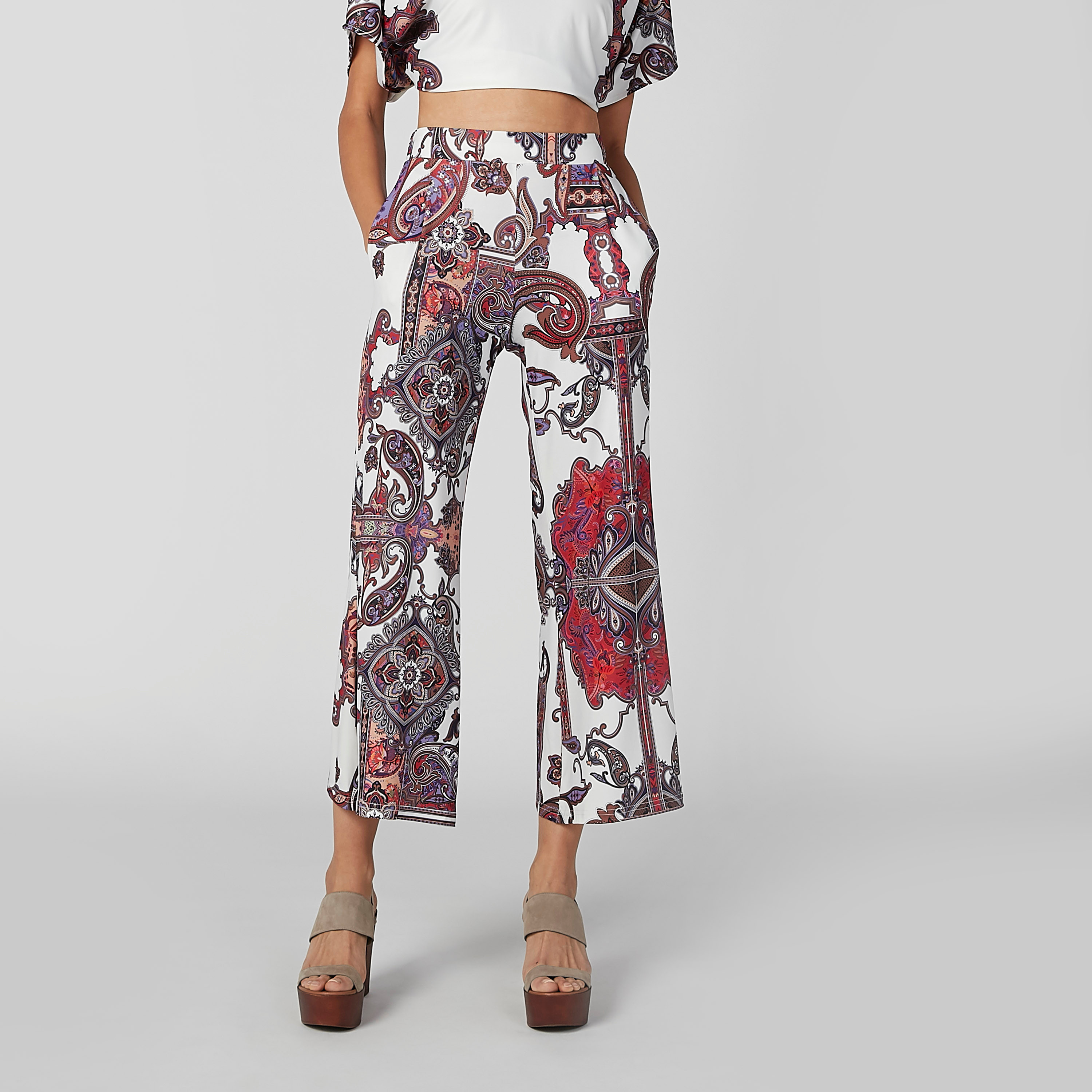 بنطال واسع الساقين بخصر مطّاطي وجيوب وطبعات من آيكونيك-women-clothing-bottoms-trousers-image-1
