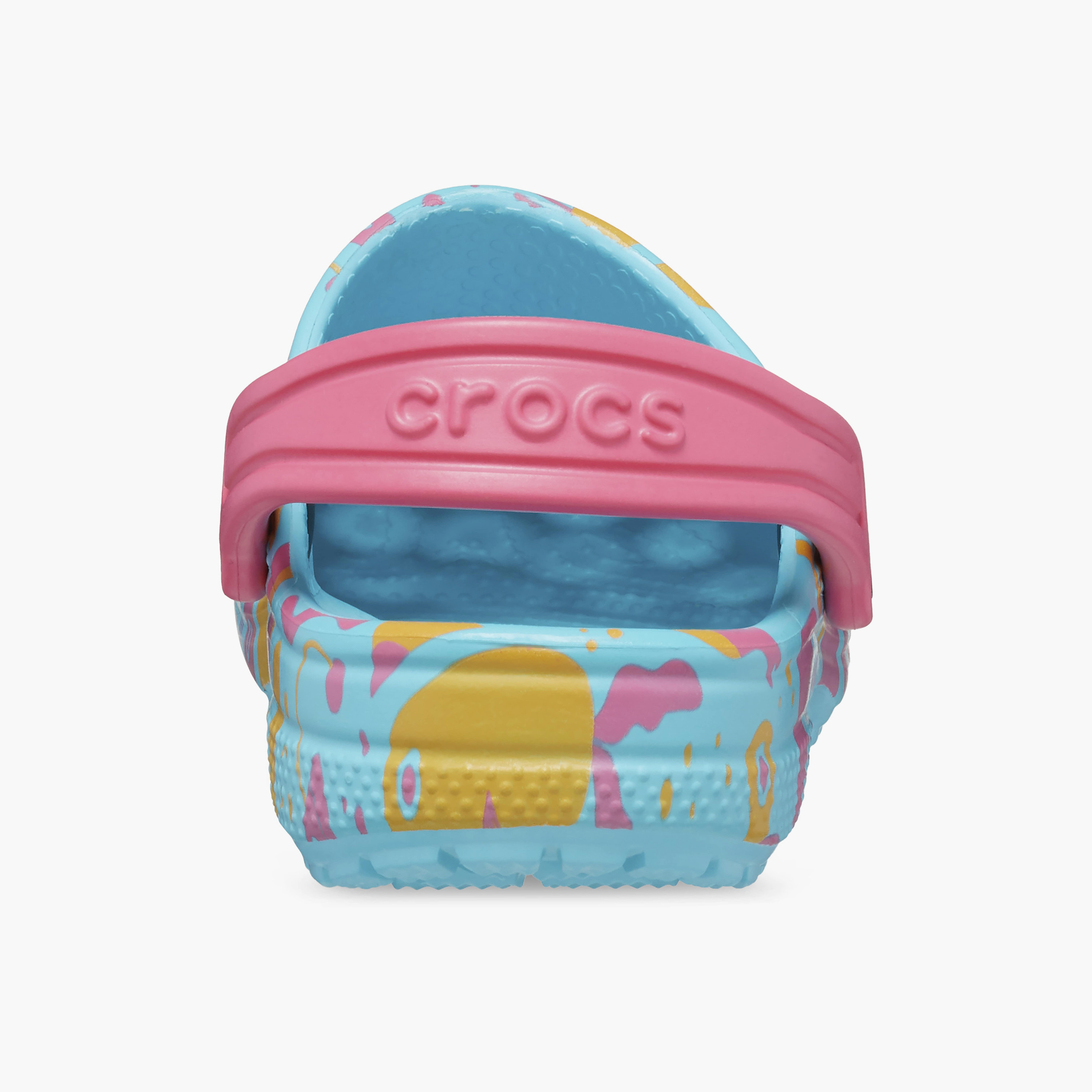 Crocs Toddlers Classic Island Escape Cut Out Details Clogs with Back Strap | 209039-4HQ-women-shoes-sandals-flats-image-12