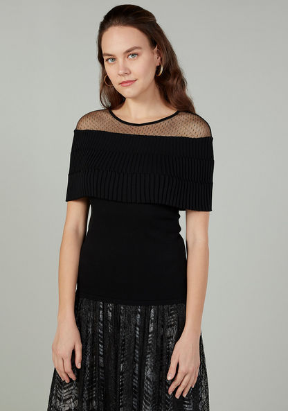 Iconic Textured Top with Round Neck and Short Sleeves