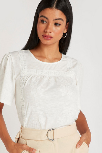 Embroidered Top with Round Neck and Short Sleeves