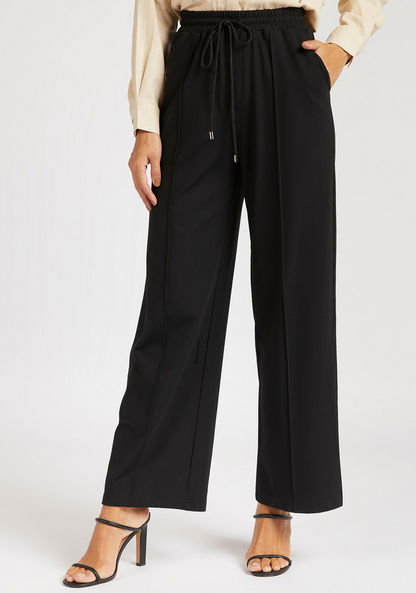 Iconic Solid Mid-Rise Pants with Drawstring Closure and Pockets