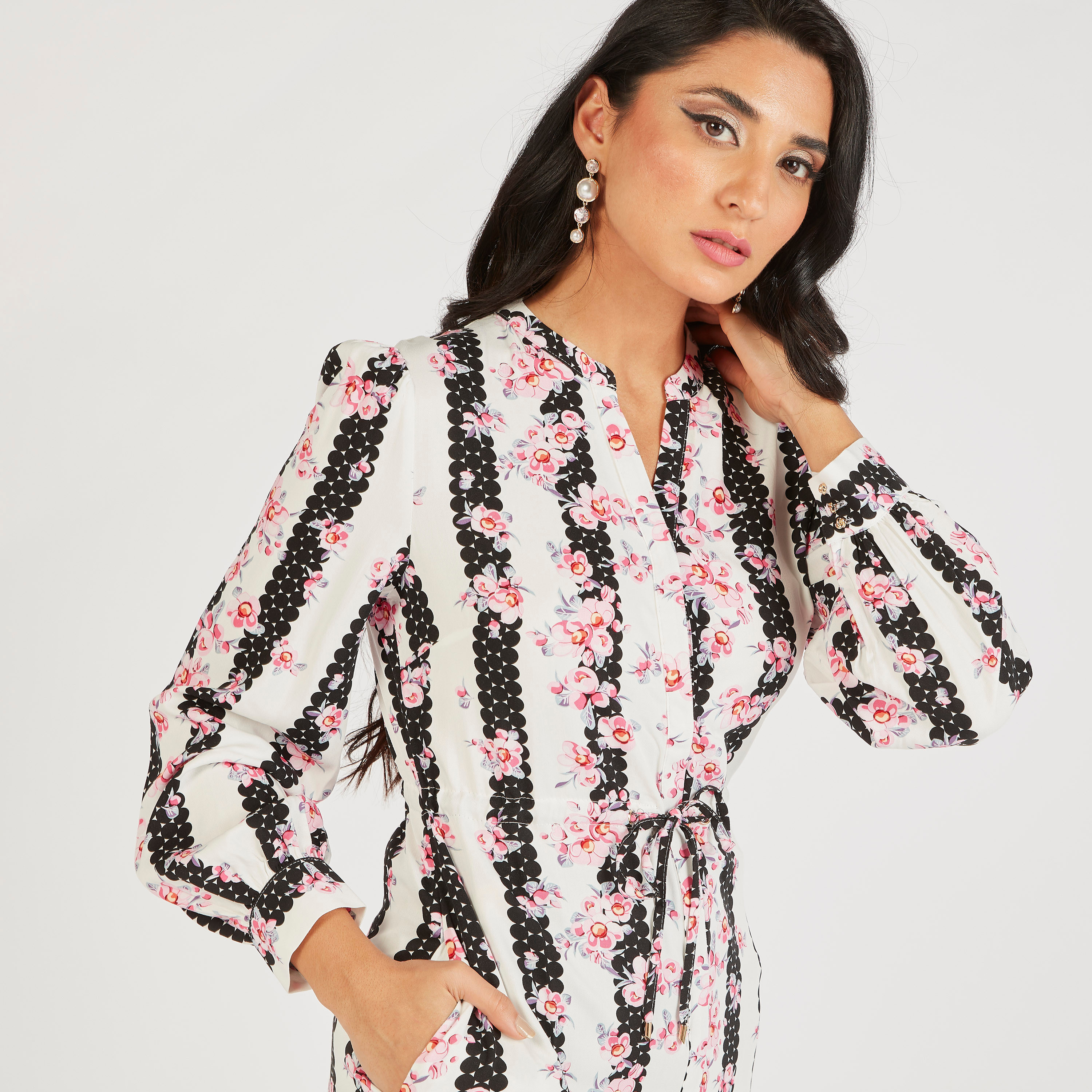فستان ماكسي بطبعات زهور وأكمام طويلة من آيكونك-women-clothing-dresses-image-2