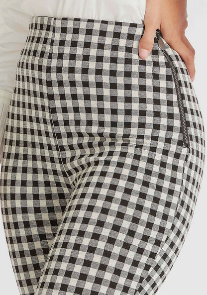 Iconic Checked Mid-Rise Treggings with Zip Closure