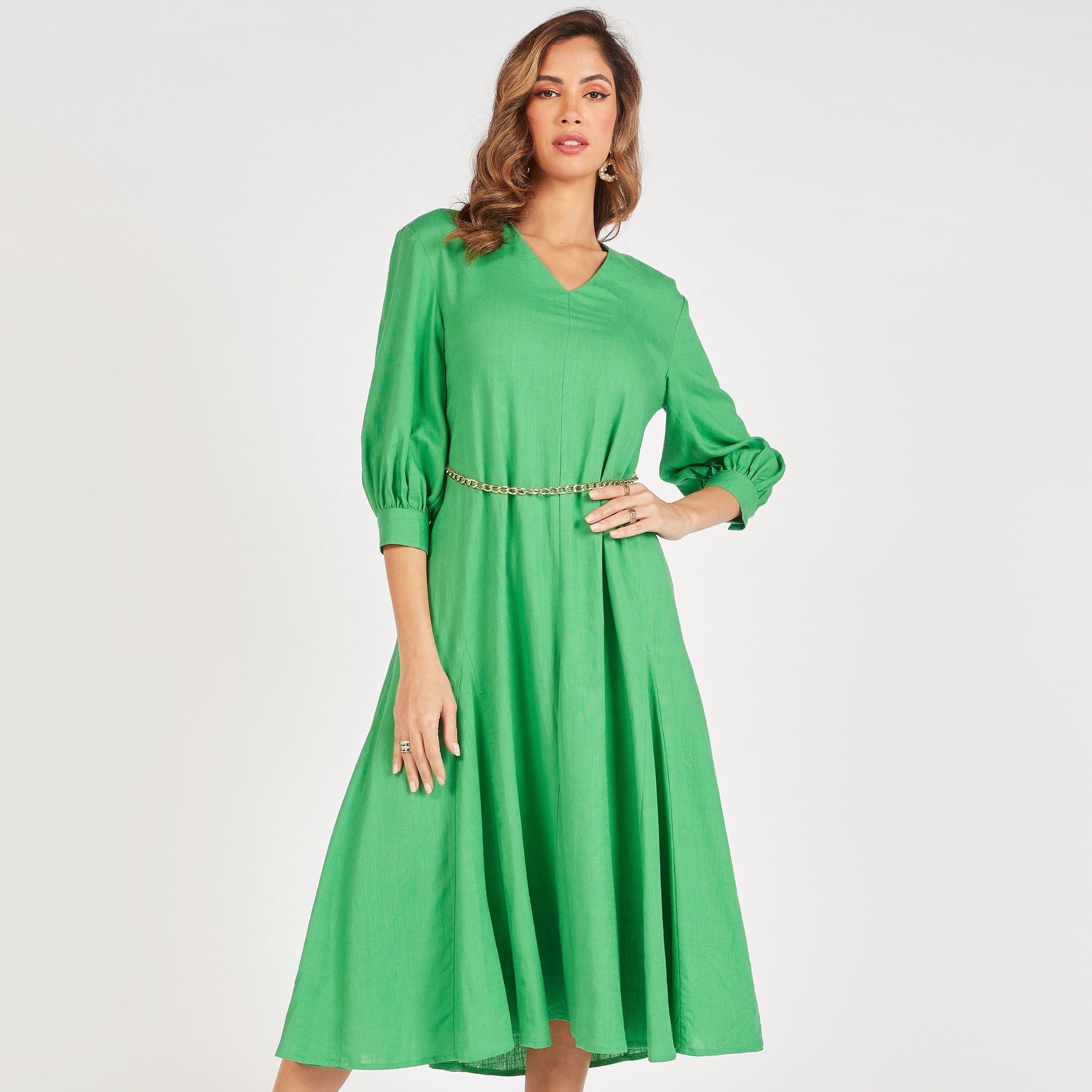 فستان سادة بياقة V وأكمام 3/4 وظهر برباط من آيكونك-women-clothing-dresses-image-10