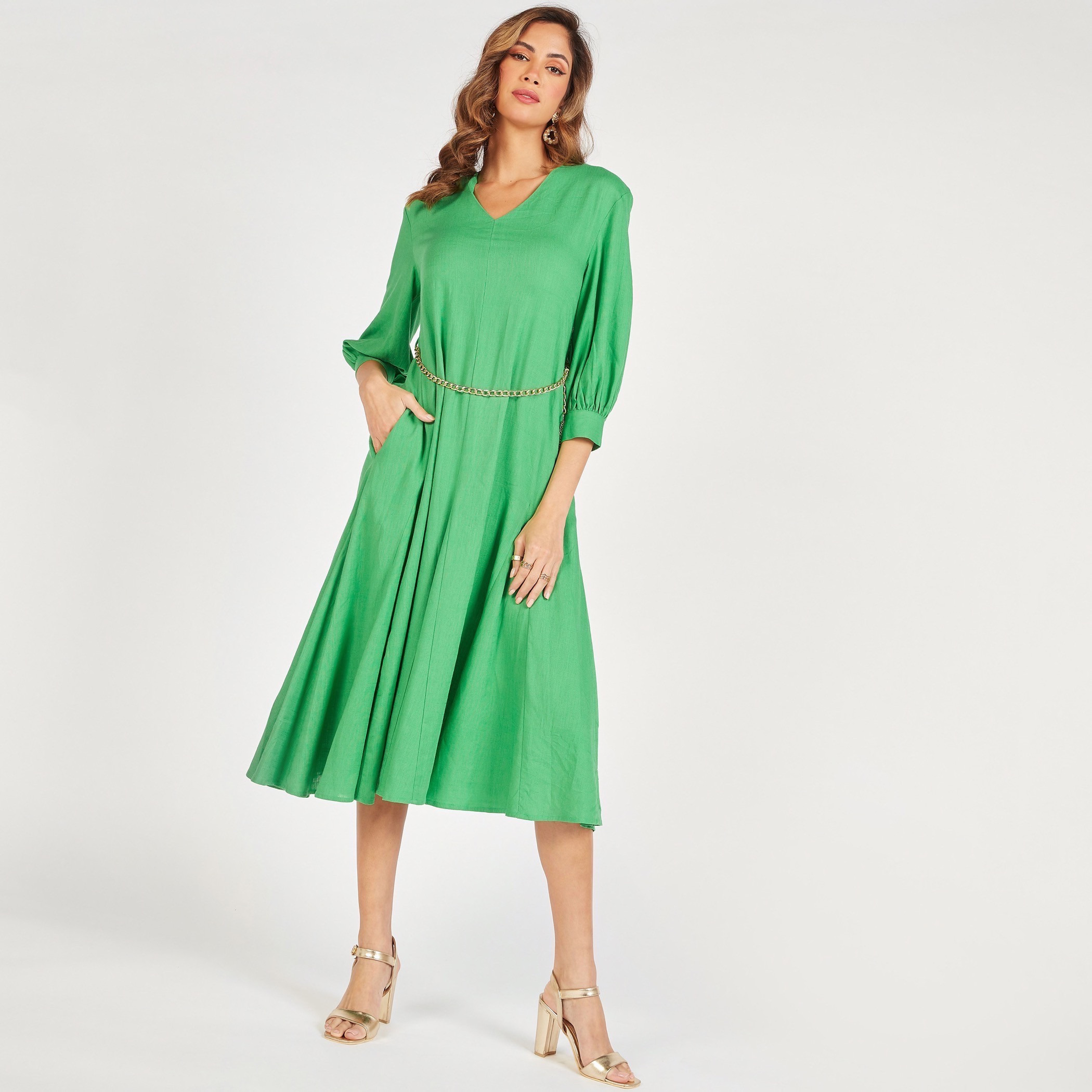 فستان سادة بياقة V وأكمام 3/4 وظهر برباط من آيكونك-women-clothing-dresses-image-11