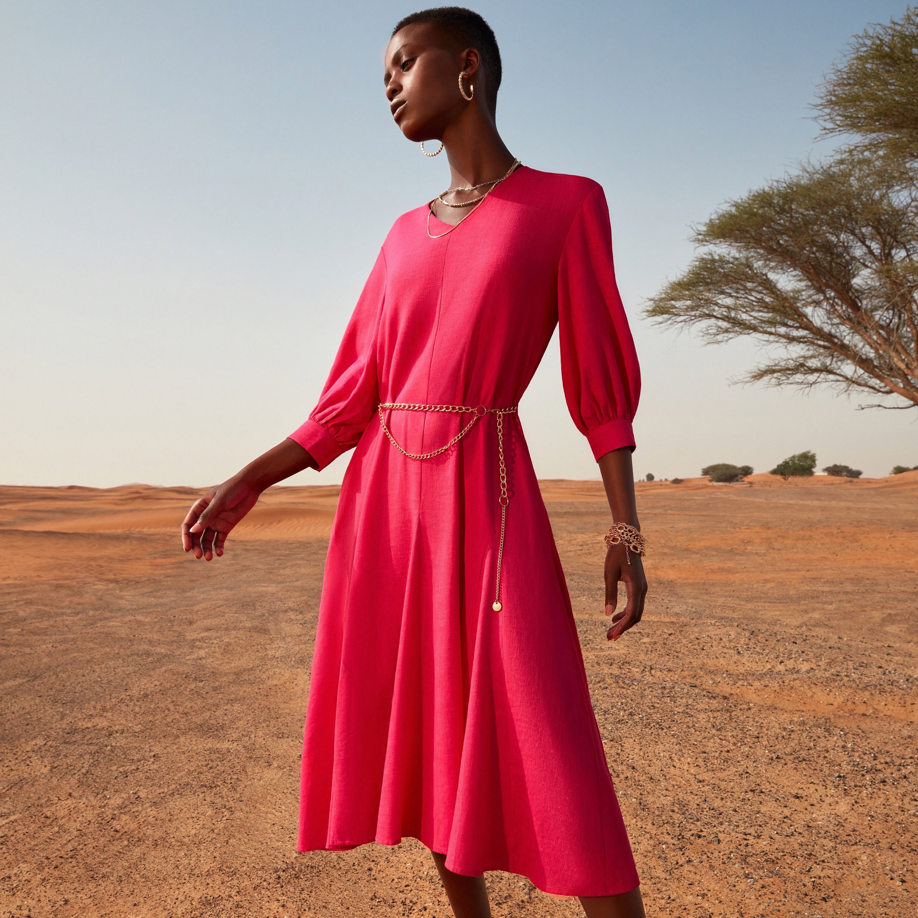 فستان سادة بياقة V وأكمام 3/4 وظهر برباط من آيكونك-women-clothing-dresses-image-1