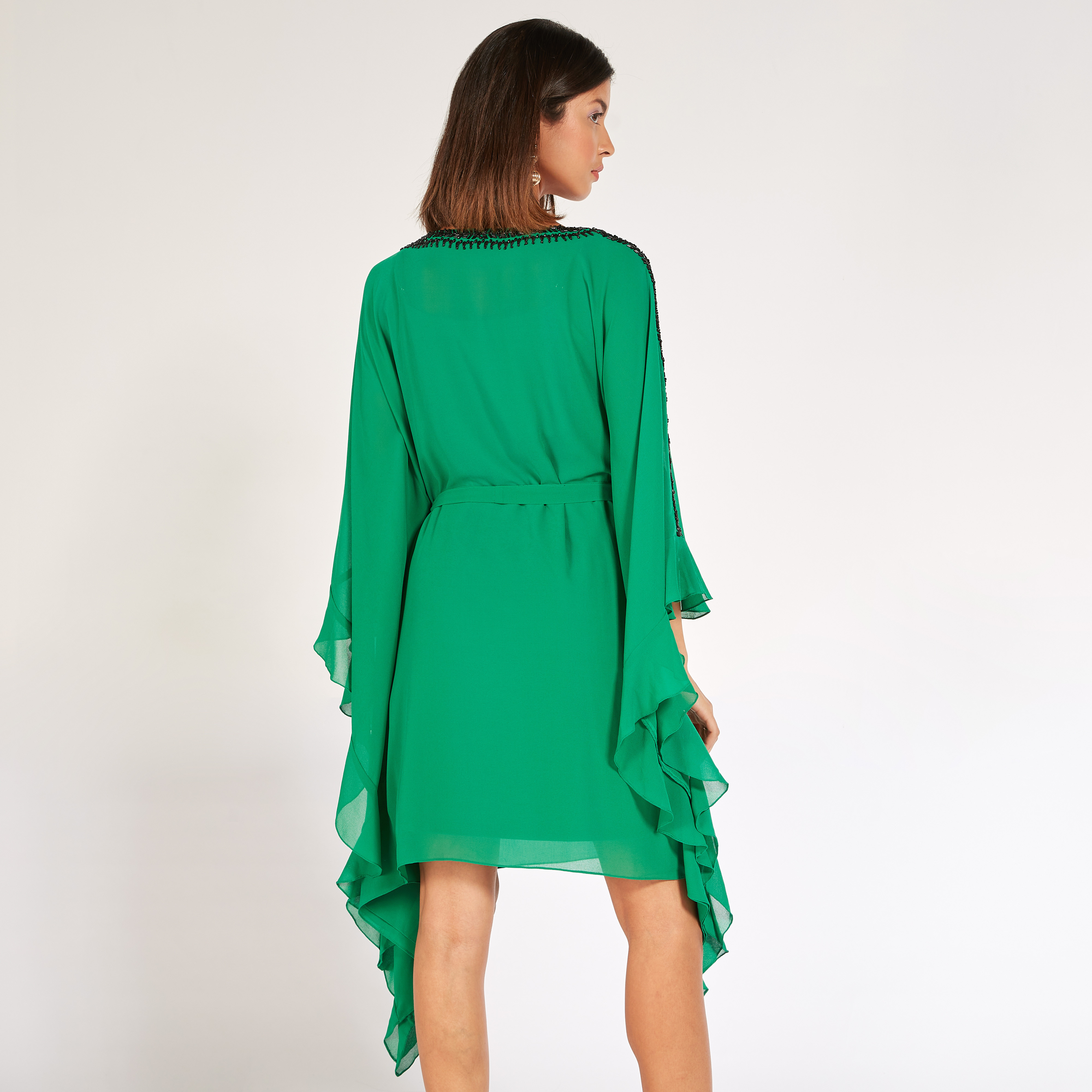 فستان قفطان قصير مزين بحزام رباط من أيكونيك-women-clothing-dresses-image-4