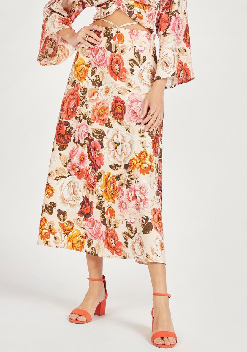 Iconic Floral Print A-line Skirt with Zip Closure-Skirts-image-0