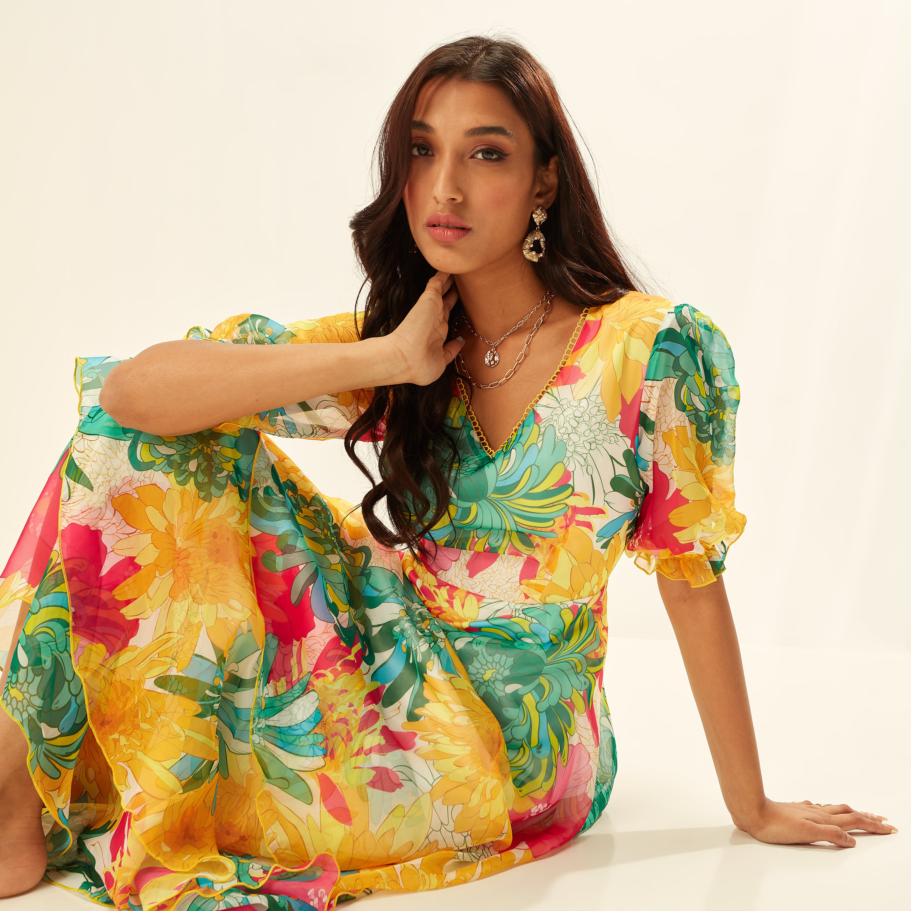 Iconic Floral Print Rara Maxi Dress with Laced V-neck and Puff Sleeves-women-clothing-dresses-image-3