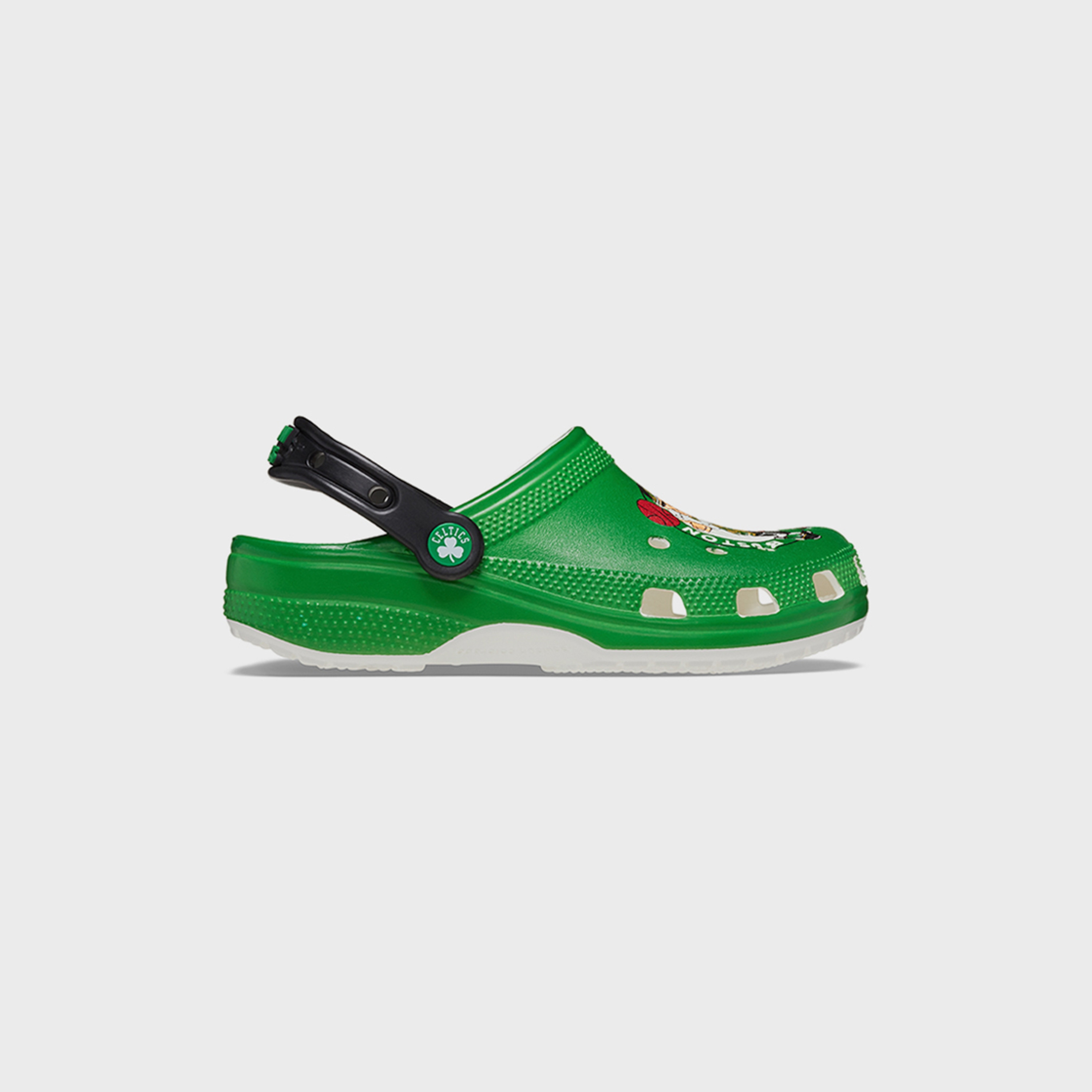 قباقيب كلاسيكية من كروكس ذو سليب أون إن بي إيه بوسطن سلتكس للجنسين | 209442-100-men-shoes-sandals-image-5