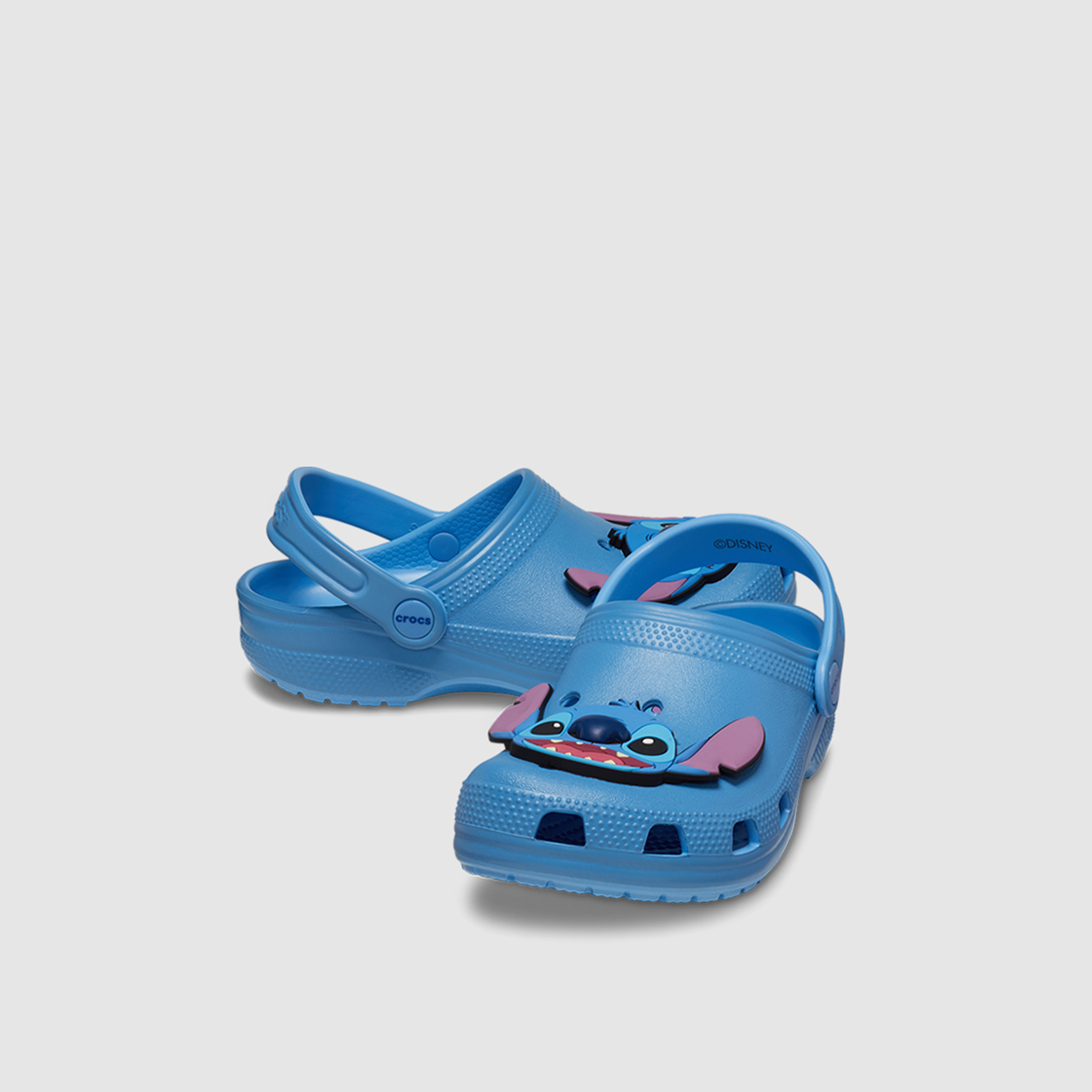 كروكس- شبشب كيه كلاسيكي سهل الارتداء للأطفال من Stitch | 209464-4TB-boys-shoes-flipflopsandslides-image-1