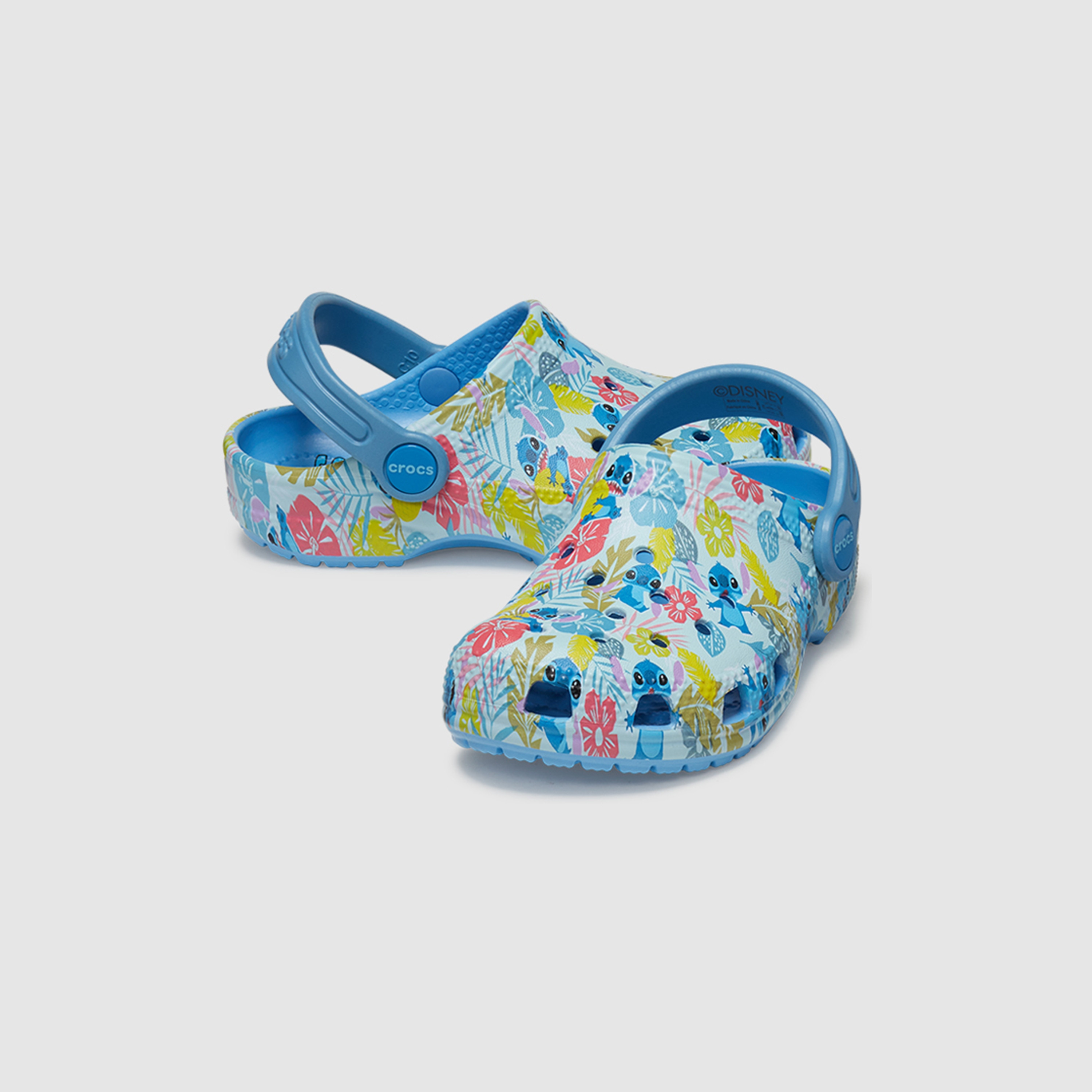 قباقيب كلاسيكية من كروكس للأطفال ذو سليب أون ستيتش | 209471-4TB-boys-shoes-sandals-image-1