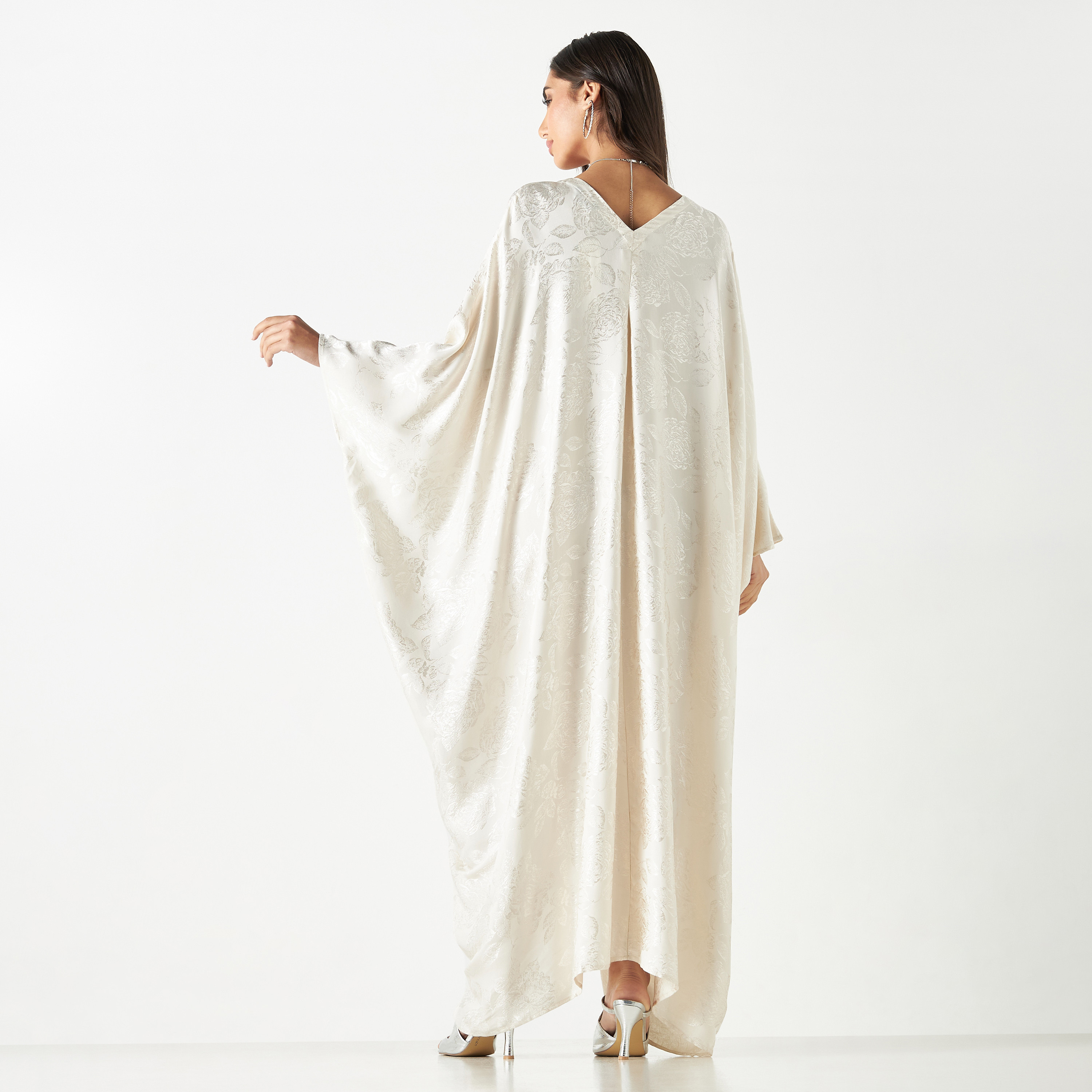 Long white kaftan dress hotsell