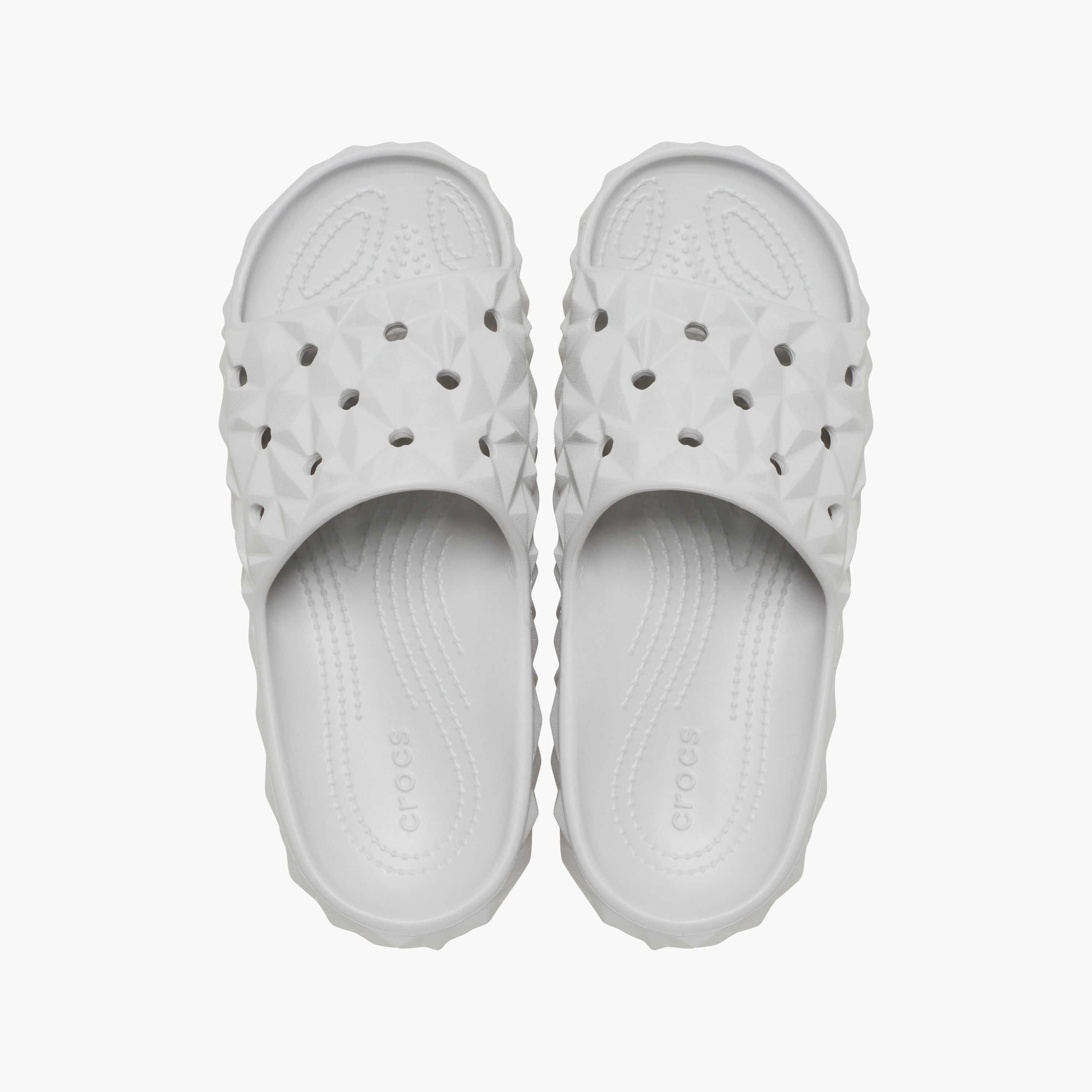 شبشب كروكس للجنسين ذو سليب أون بتصميم كلاسيكي II هندسي | 209608-1FT-women-shoes-sandals-flats-image-1
