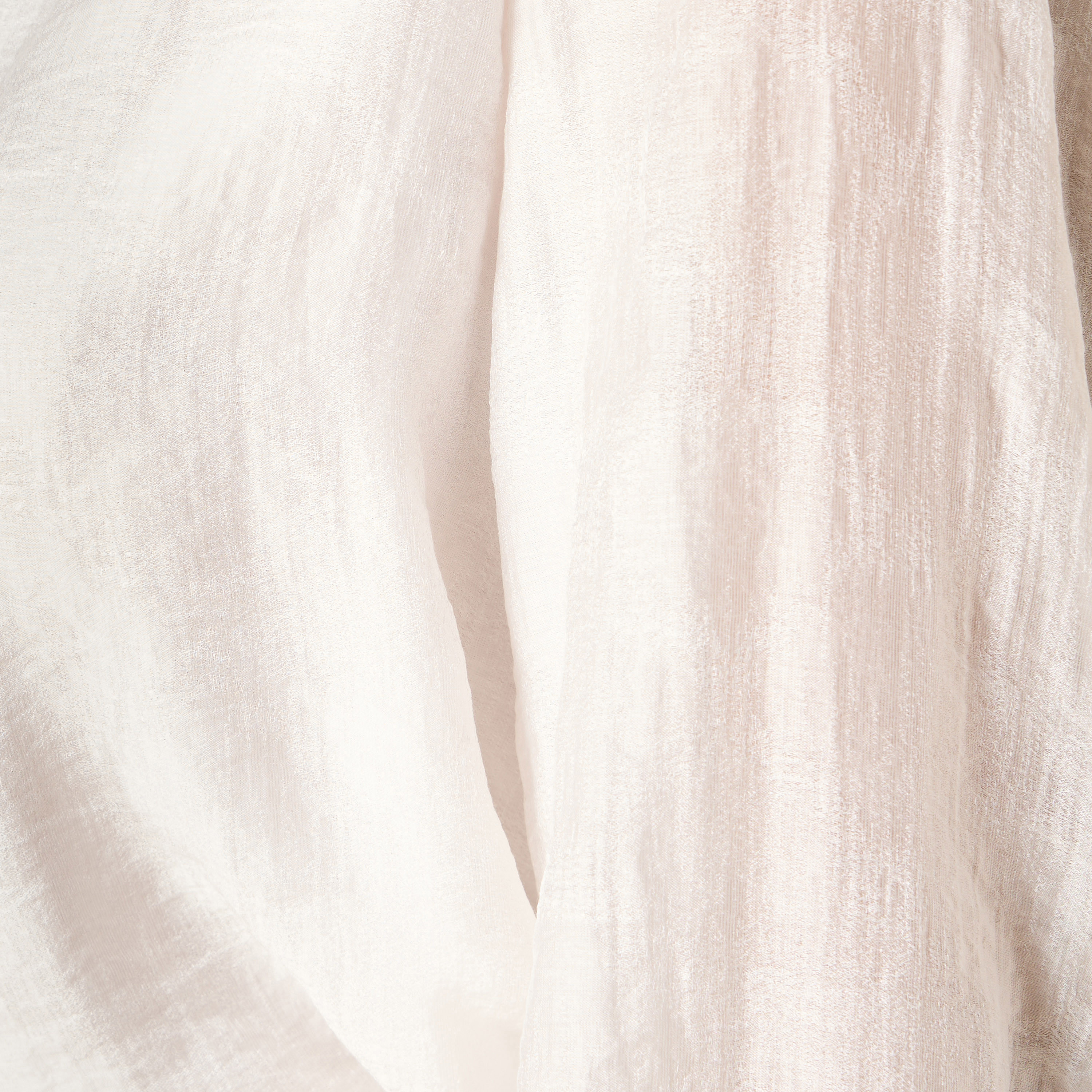 بلوزة مزينة بياقة عالية وأكمام طويلة من آيكونيك-women-clothing-shirtsandblouses-blouses-image-7