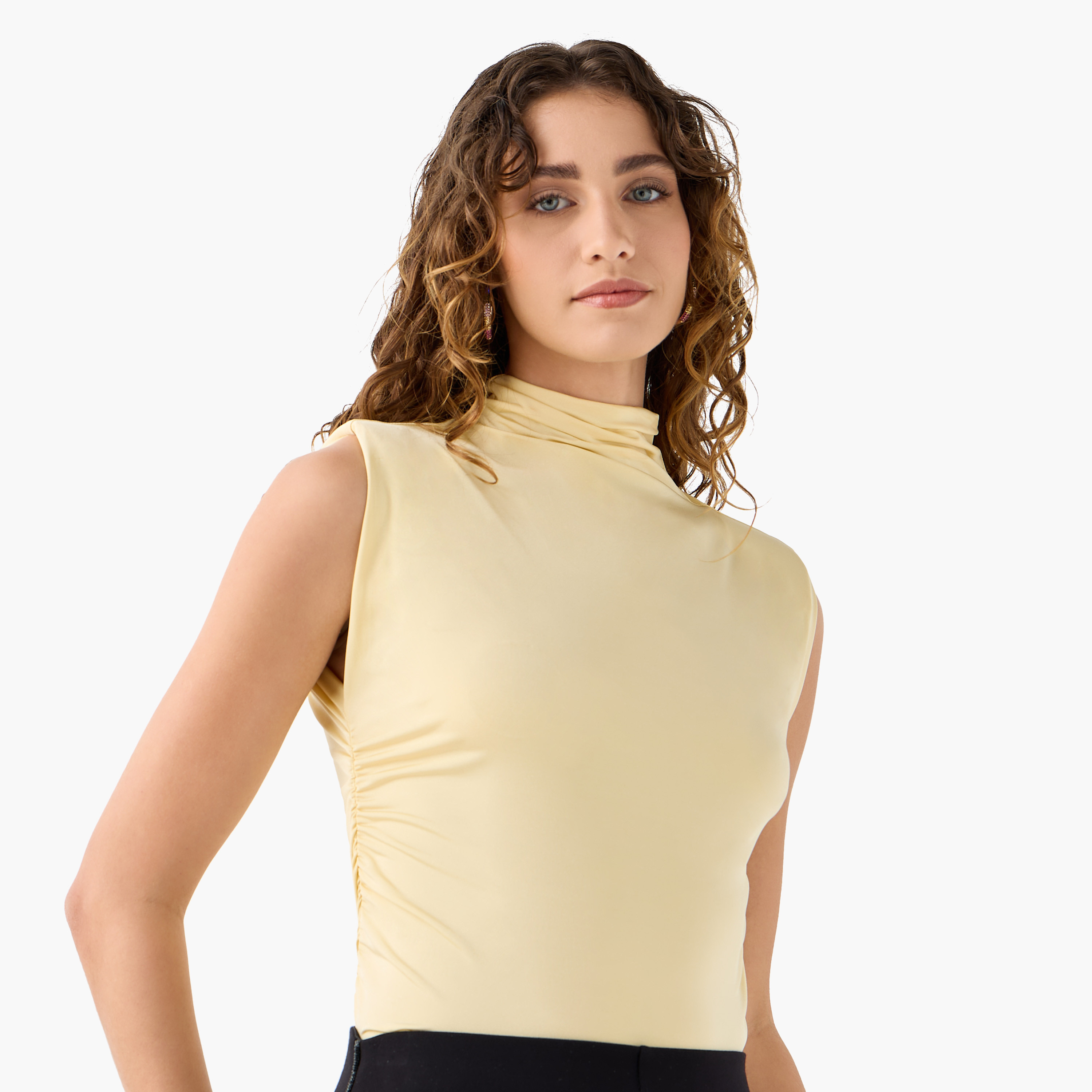 بلوزة دون أكمام بقصة مريحة وياقة عالية من آيكونيك-women-clothing-shirtsandblouses-blouses-image-1
