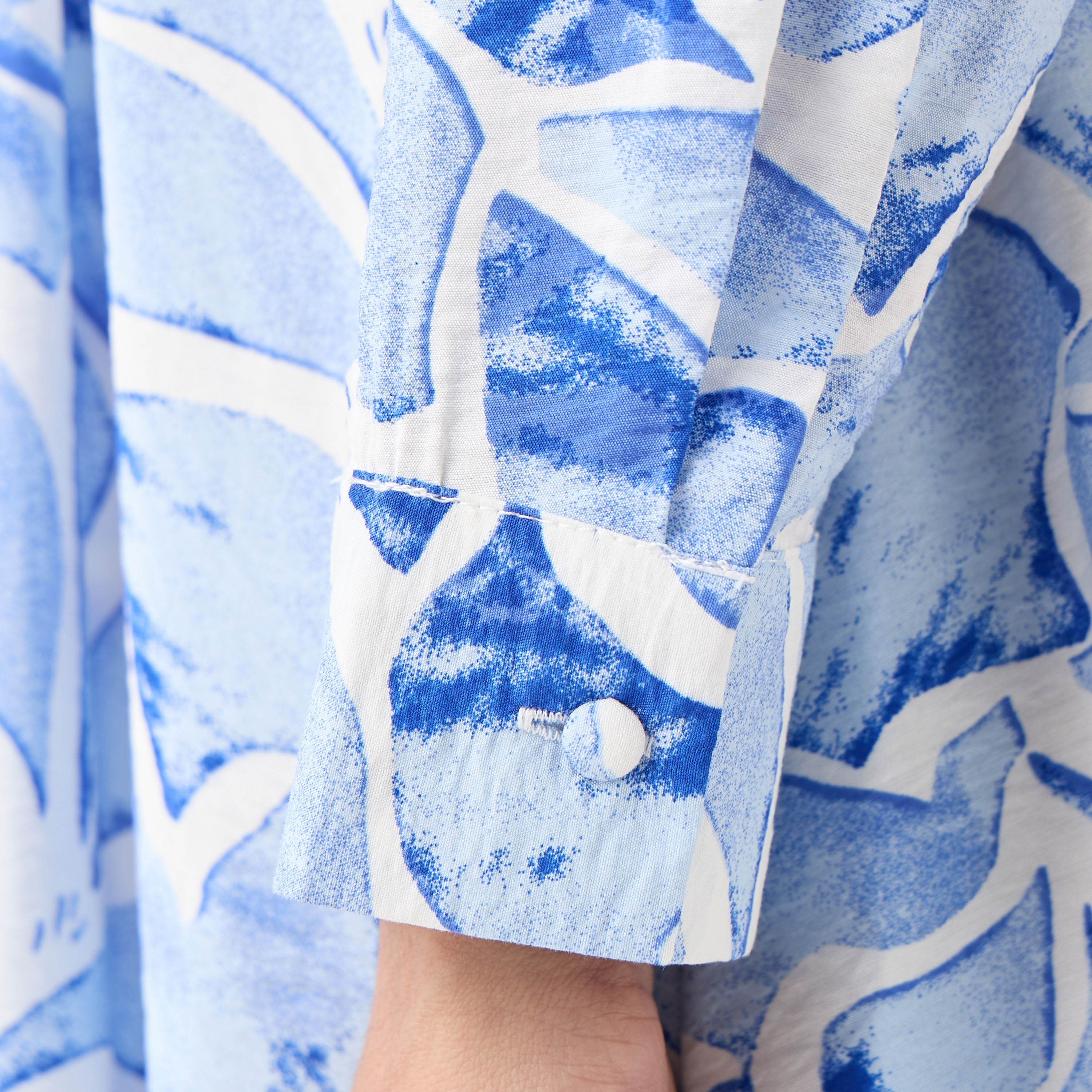 Iconic Printed Trapeze Maxi Dress with Collar and Long Sleeves-women-clothing-dresses-image-5