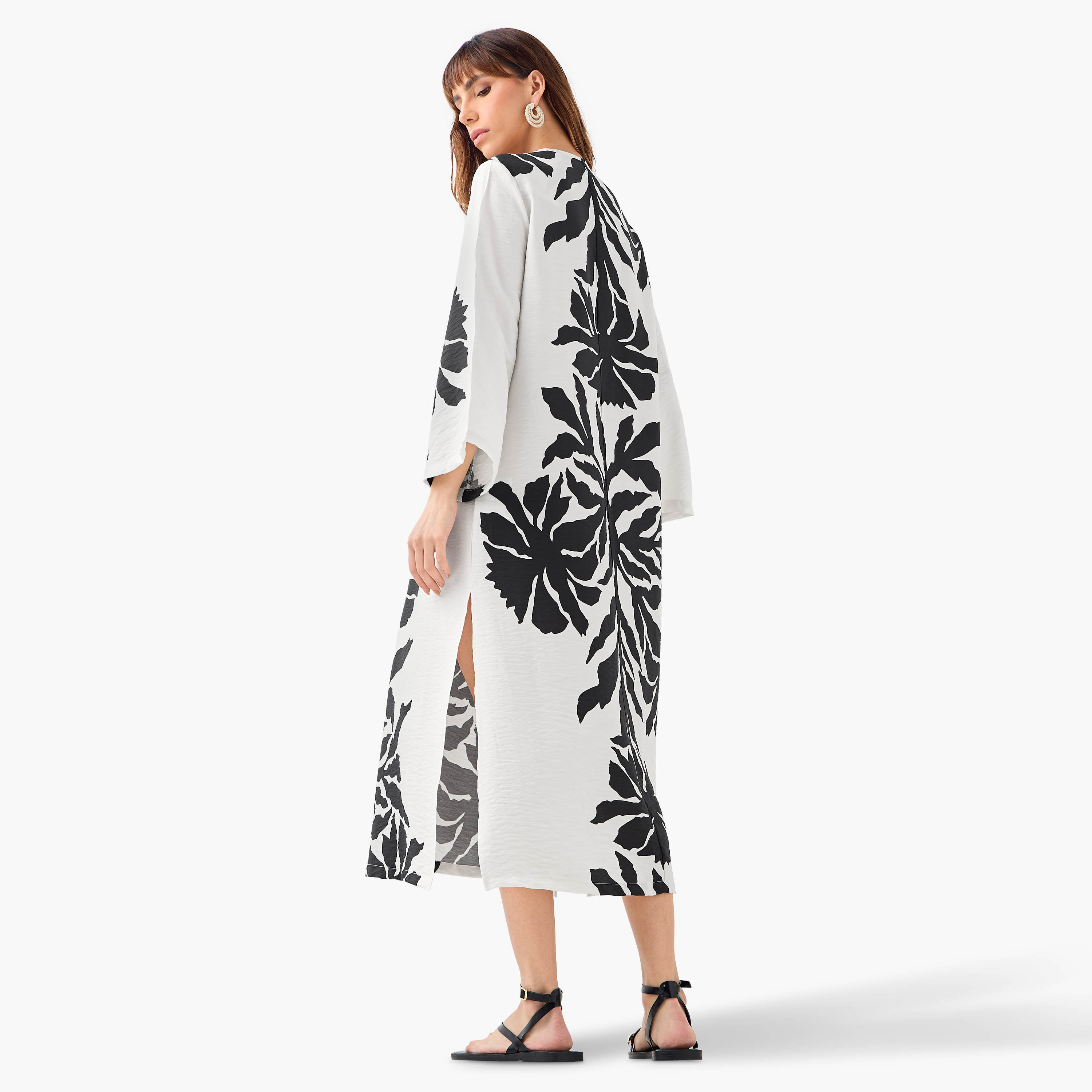 فستان مزين بياقة V مع فتحات وأكمام طويلة من آيكونيك-women-clothing-dresses-image-3