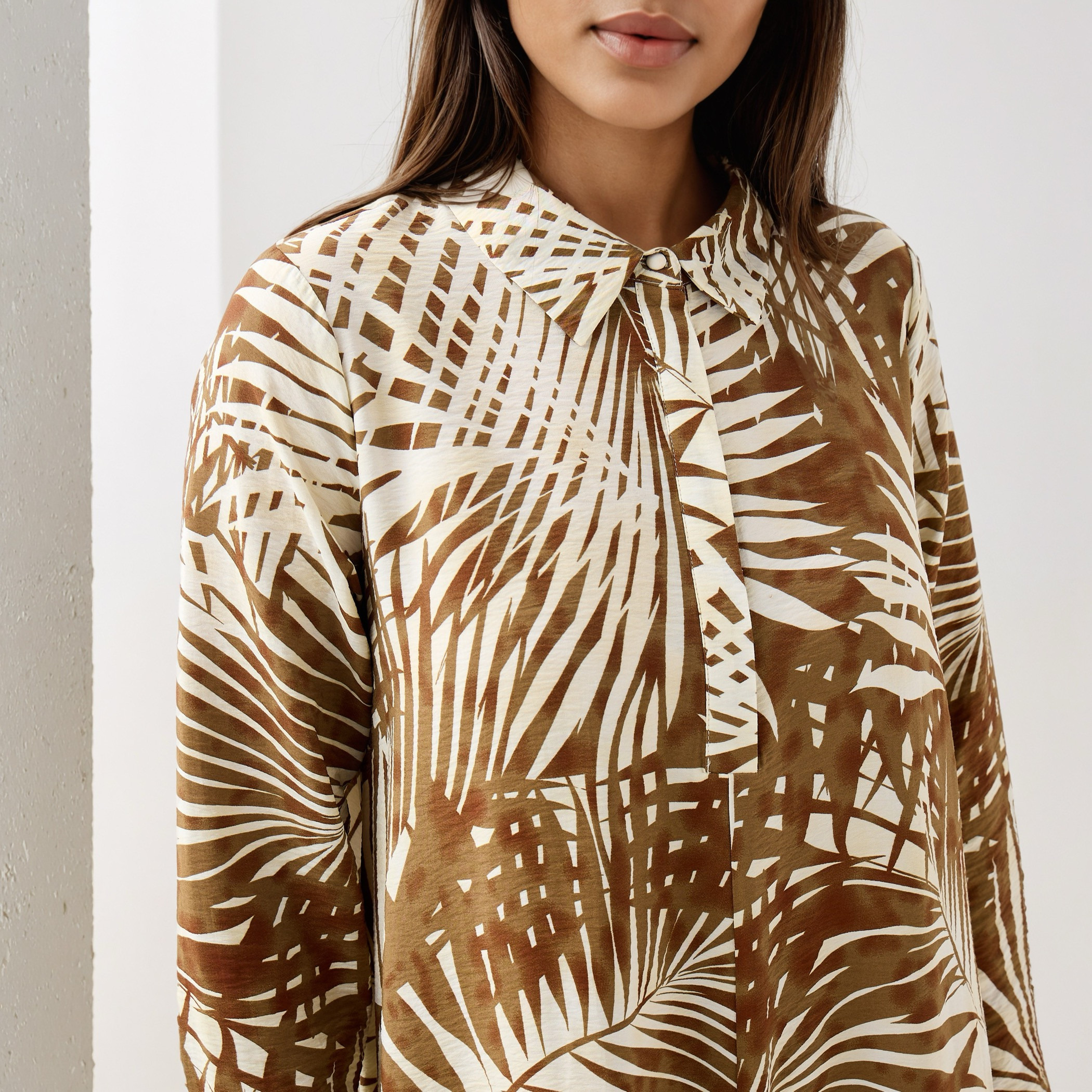 Iconic Printed Trapeze Maxi Dress with Collar-women-clothing-dresses-image-4