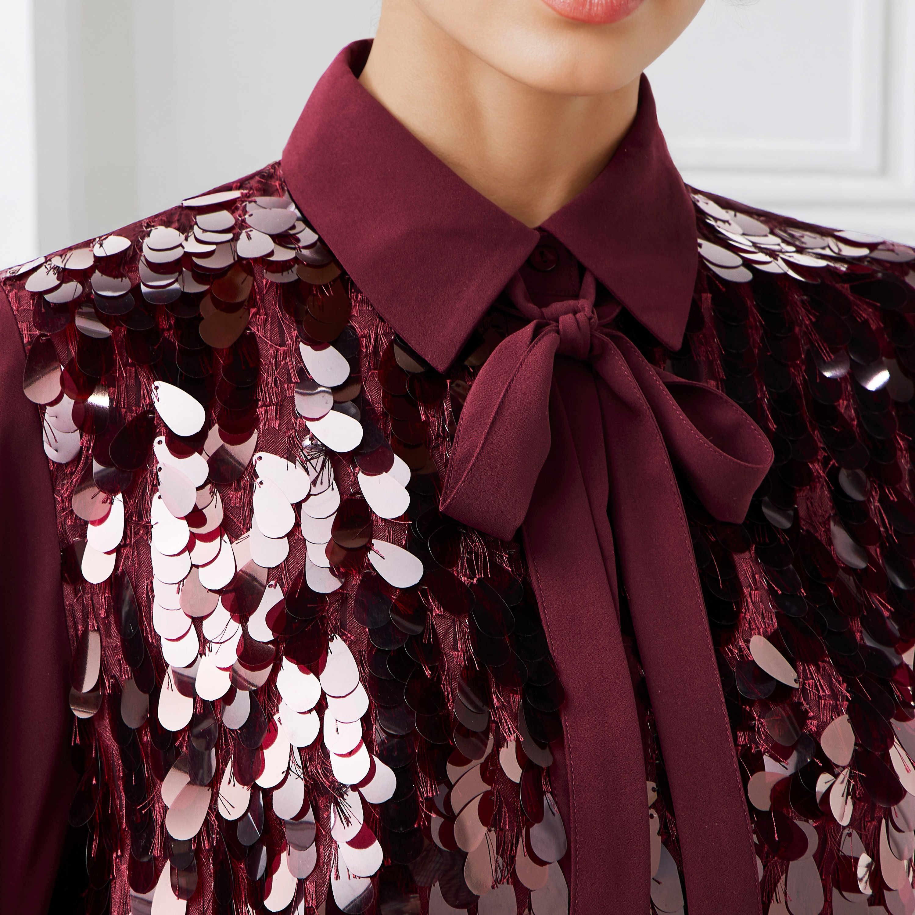 قميص بقصّة عادية مع ربطة عنق وتفاصيل ترتر من آيكونيك-women-clothing-shirtsandblouses-shirts-image-6