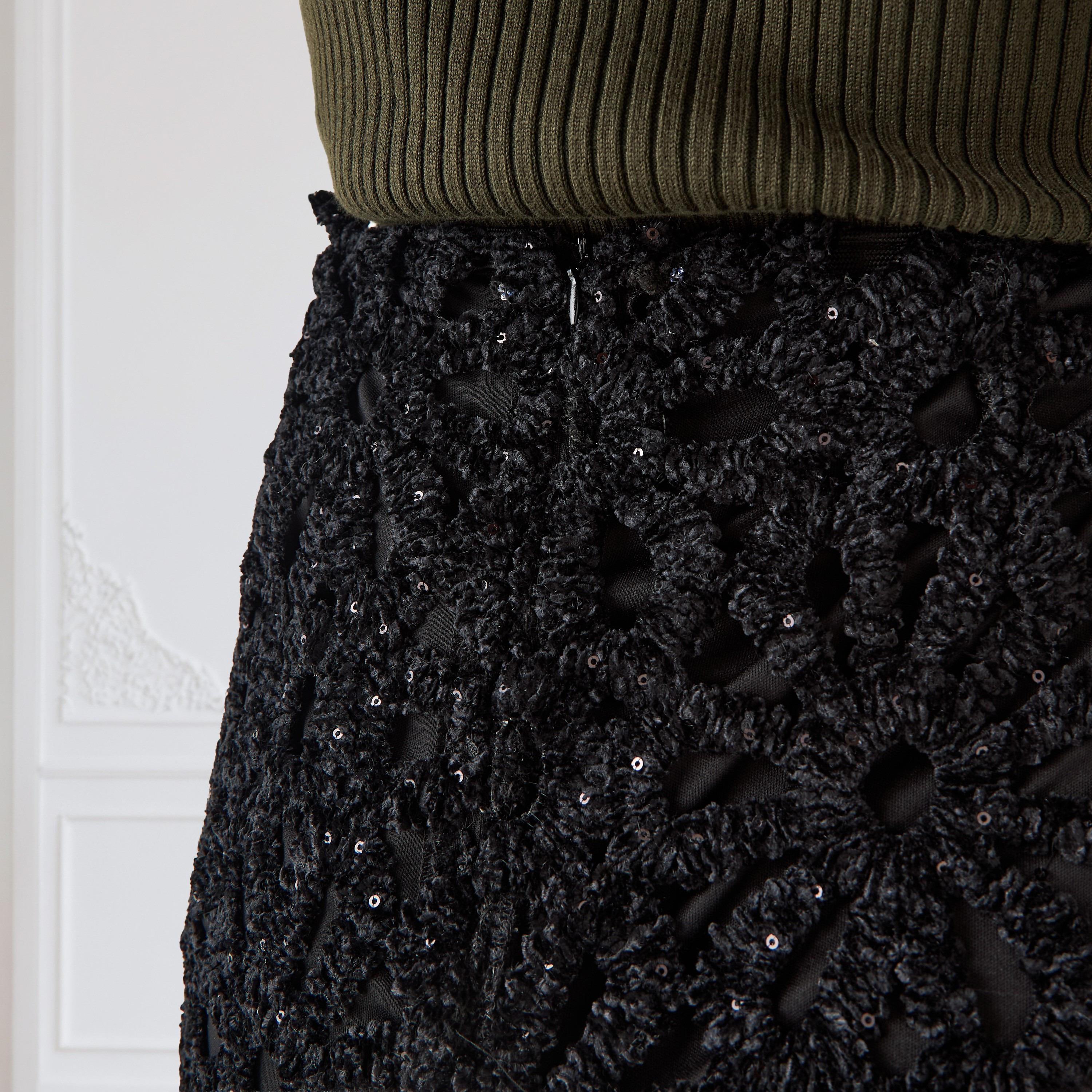 Iconic Sequin Embellished Lace Detail Pencil Skirt with Zip Closure-women-clothing-bottoms-skirts-image-6