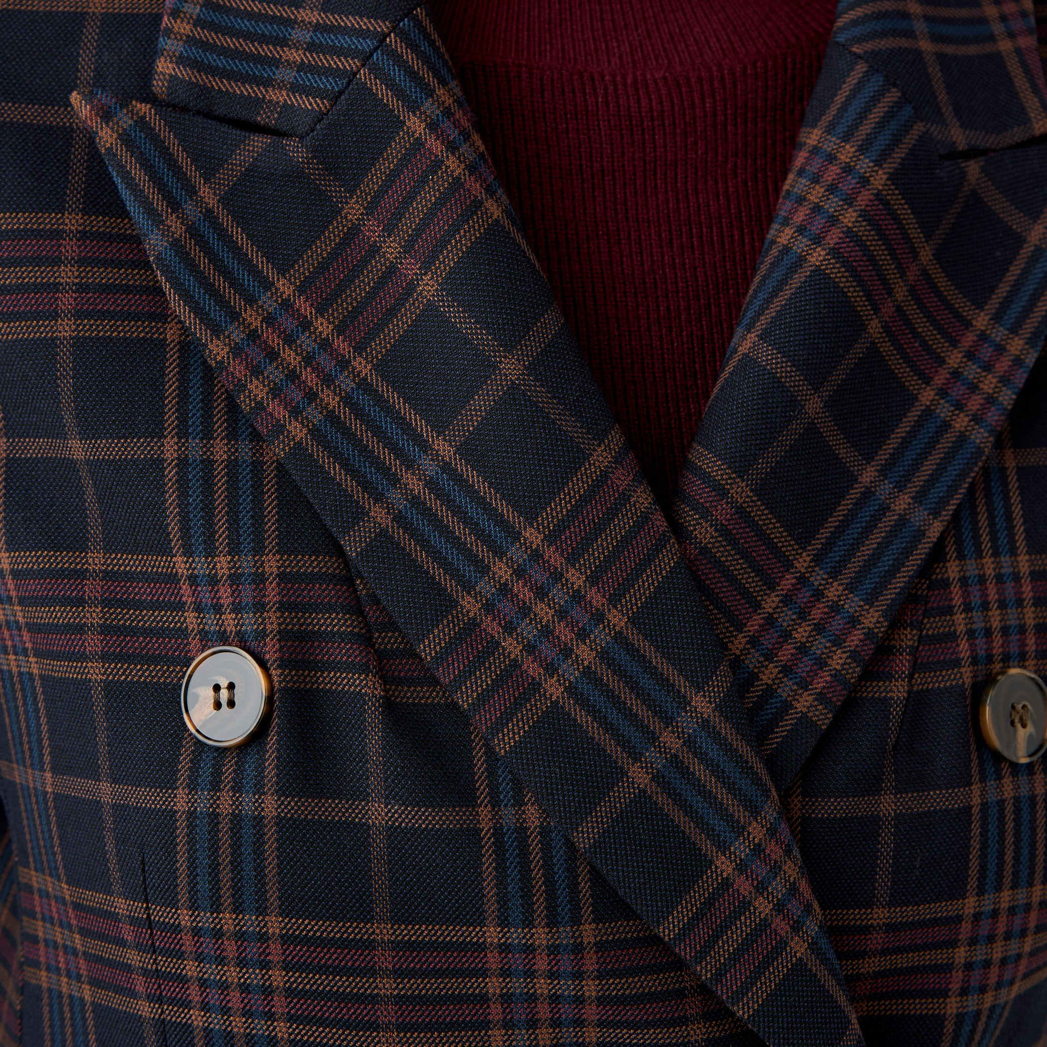 Iconic Checked Peak Lapel Jacket-women-winterwear-coatsandjackets-jackets-image-5