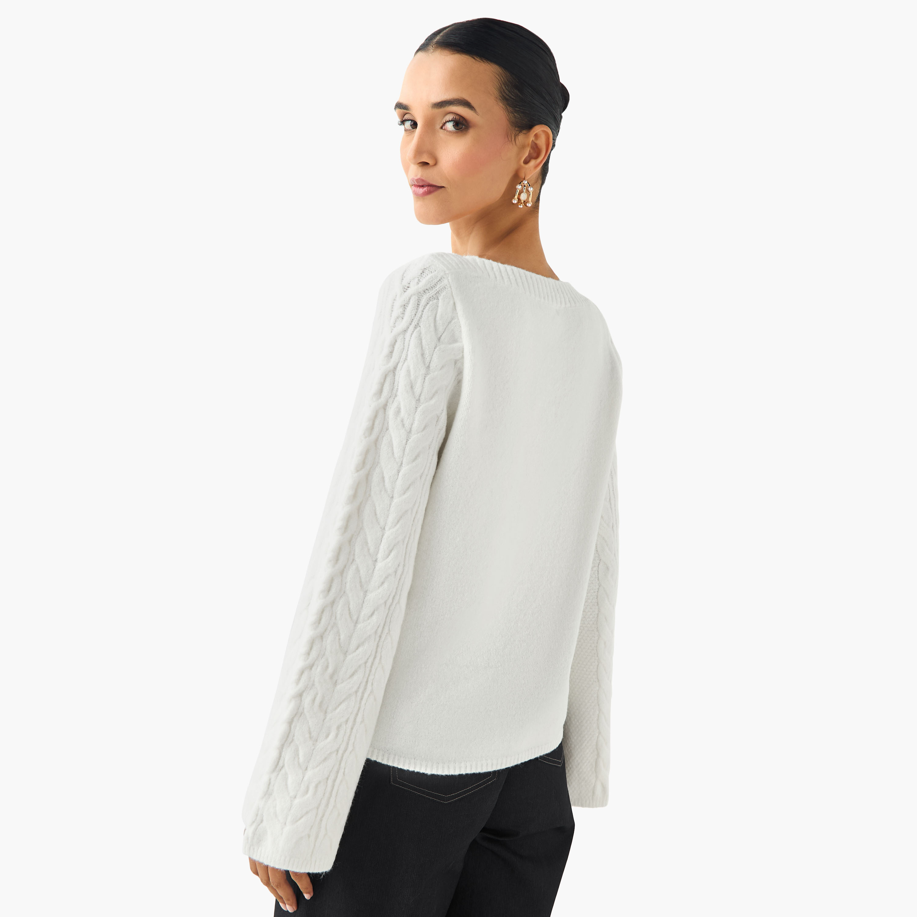 كنزة بياقة ضيقة وقصة عادية وحياكة كابل من آيكونيك-women-clothing-cardigansandjumpers-jumpers-image-4