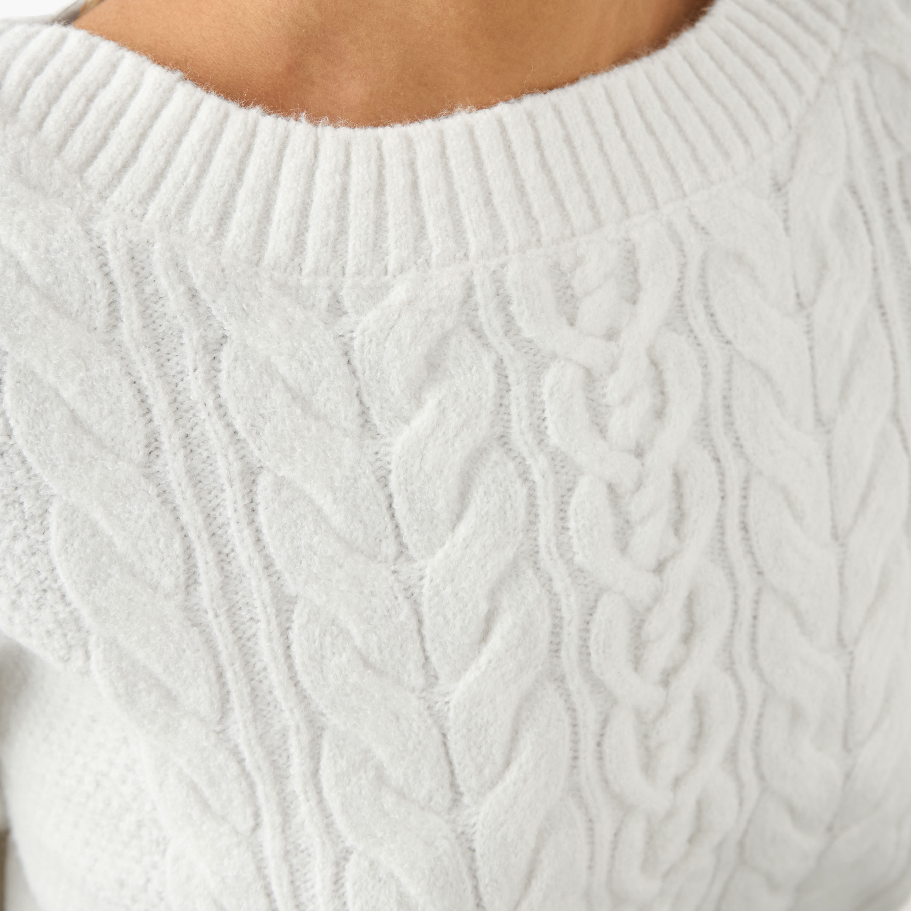كنزة بياقة ضيقة وقصة عادية وحياكة كابل من آيكونيك-women-clothing-cardigansandjumpers-jumpers-image-2