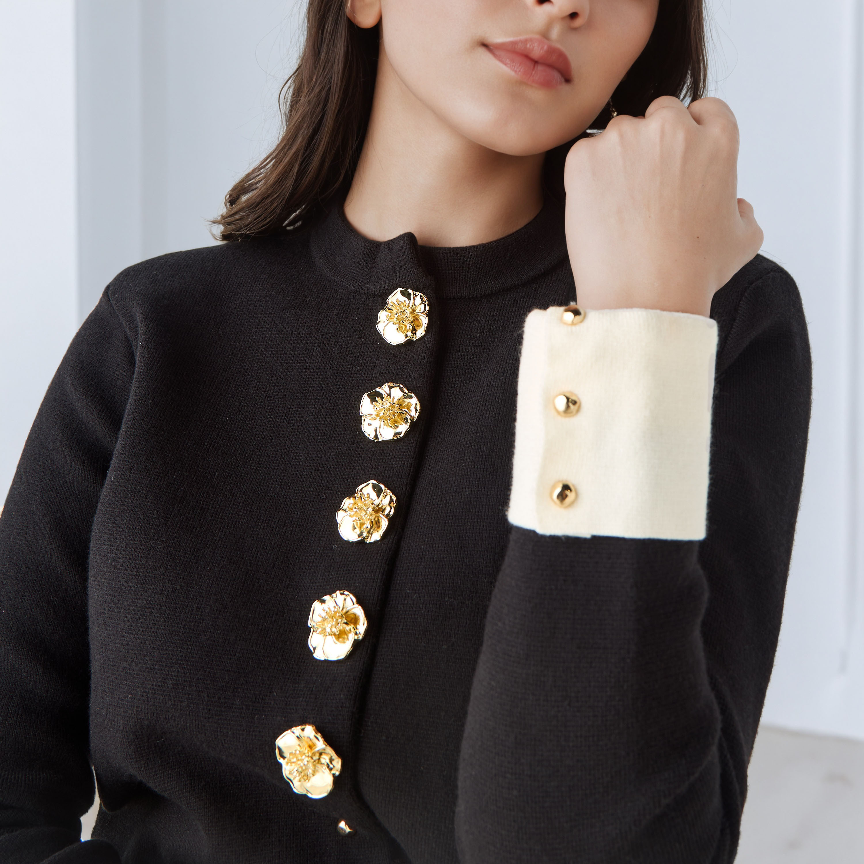 Iconic Floral Button Cardigan-women-winterwear-cardigansandjumpers-cardigans-image-5