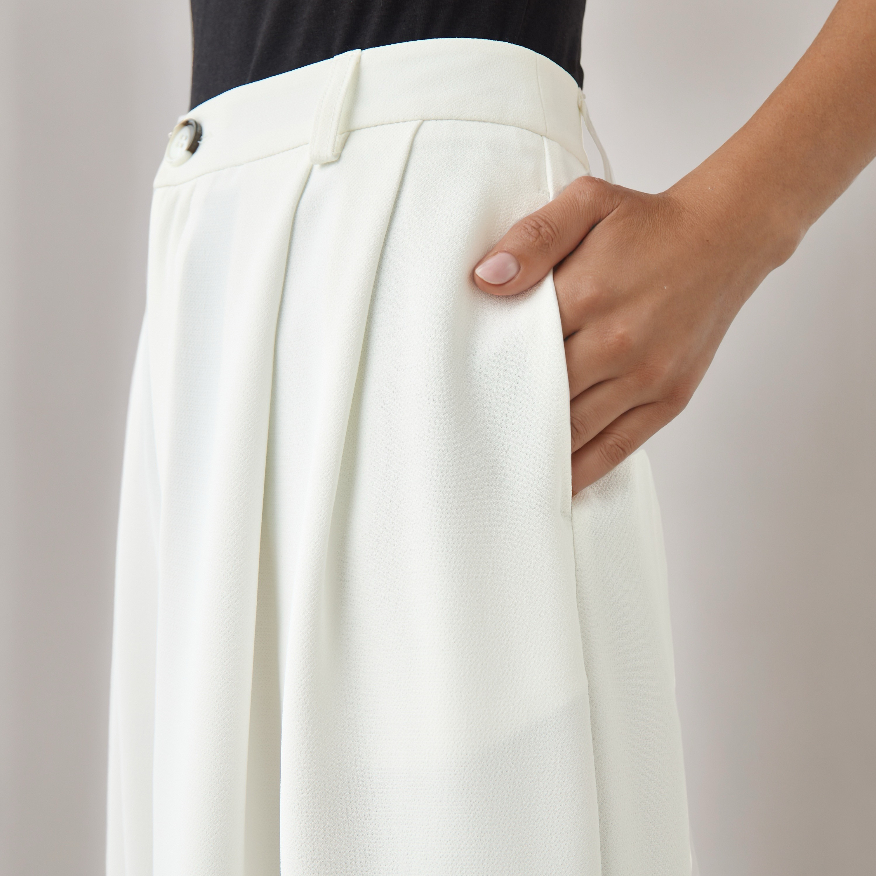 Iconic Pleated Wide-Leg Trousers-women-clothing-bottoms-trousers-image-4