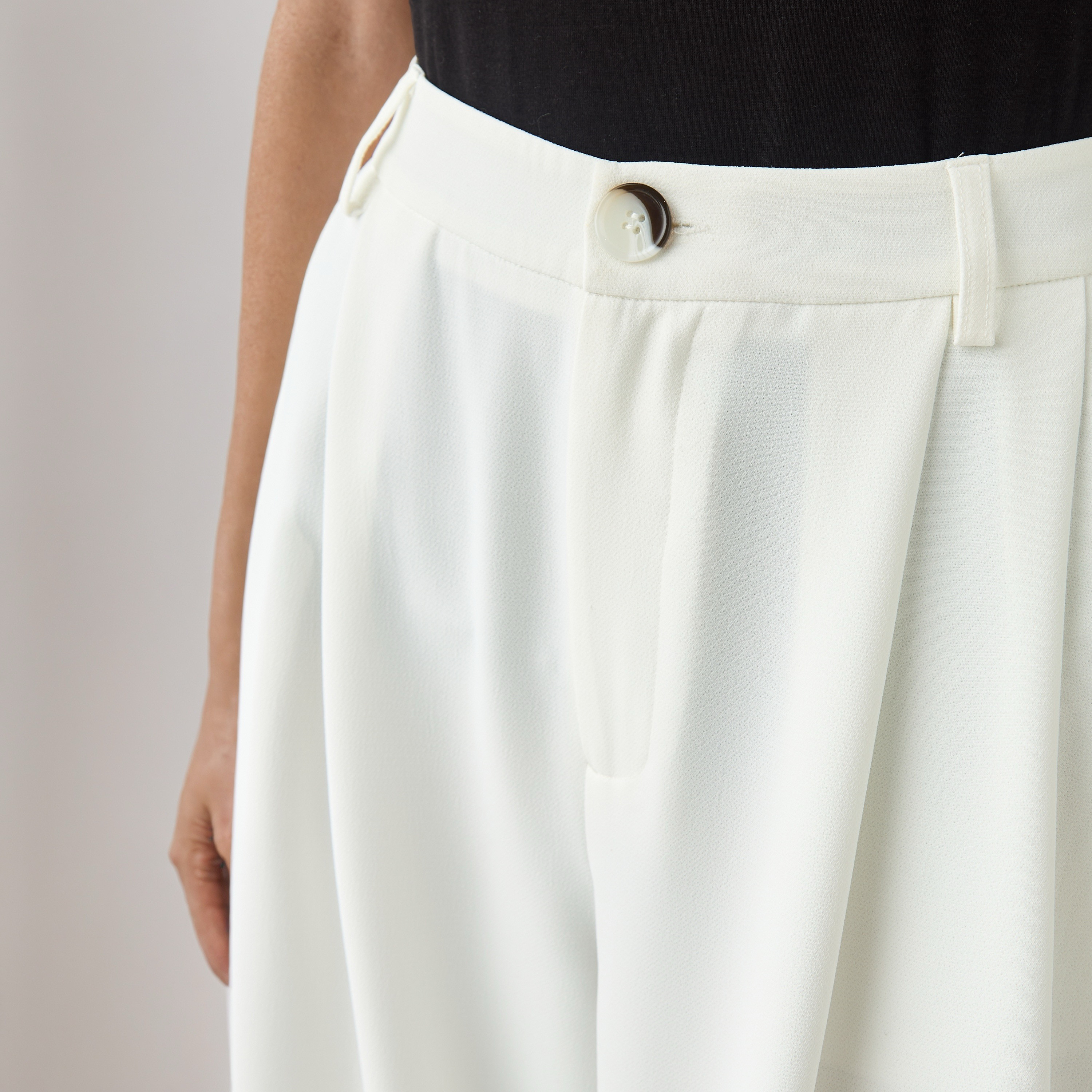 Iconic Pleated Wide-Leg Trousers-women-clothing-bottoms-trousers-image-5