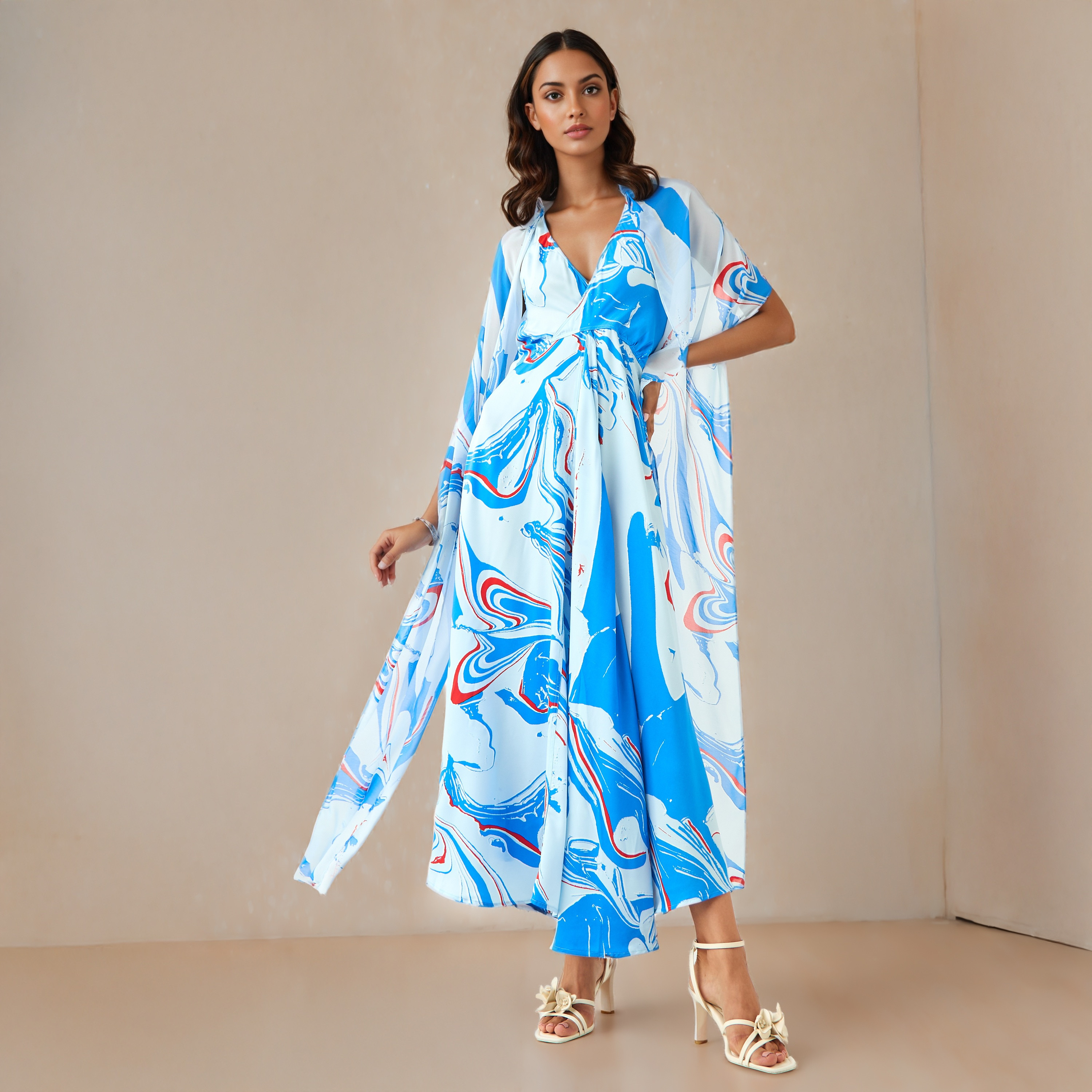 فستان بياقة V بدون أكمام بطبعات مجردة مع وشاح من آيكونيك-women-clothing-dresses-image-1