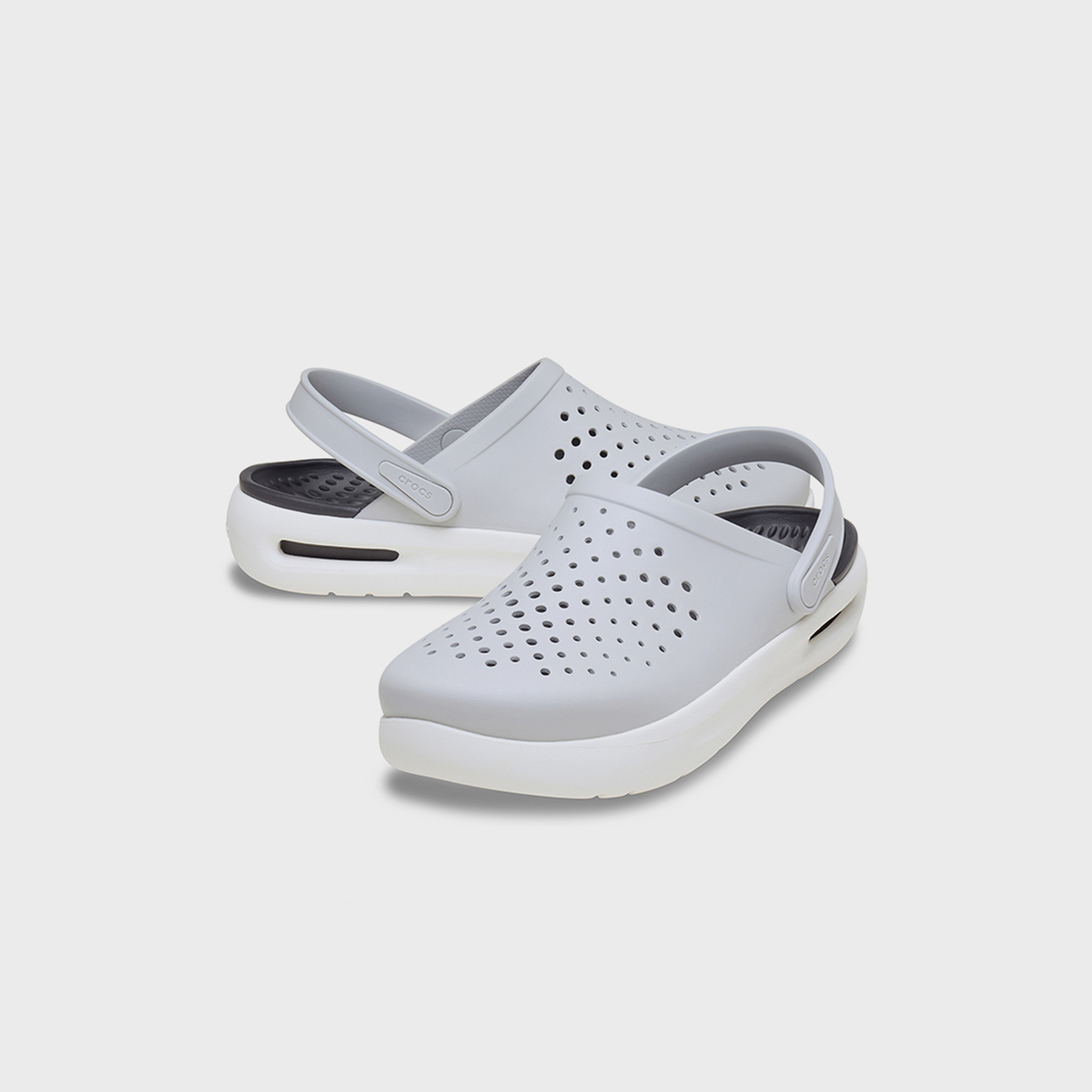 كروكس حذاء إن موشن كلاسيكي سهل الارتداء للجنسين | 209964-1FT-women-shoes-sandals-flats-image-1