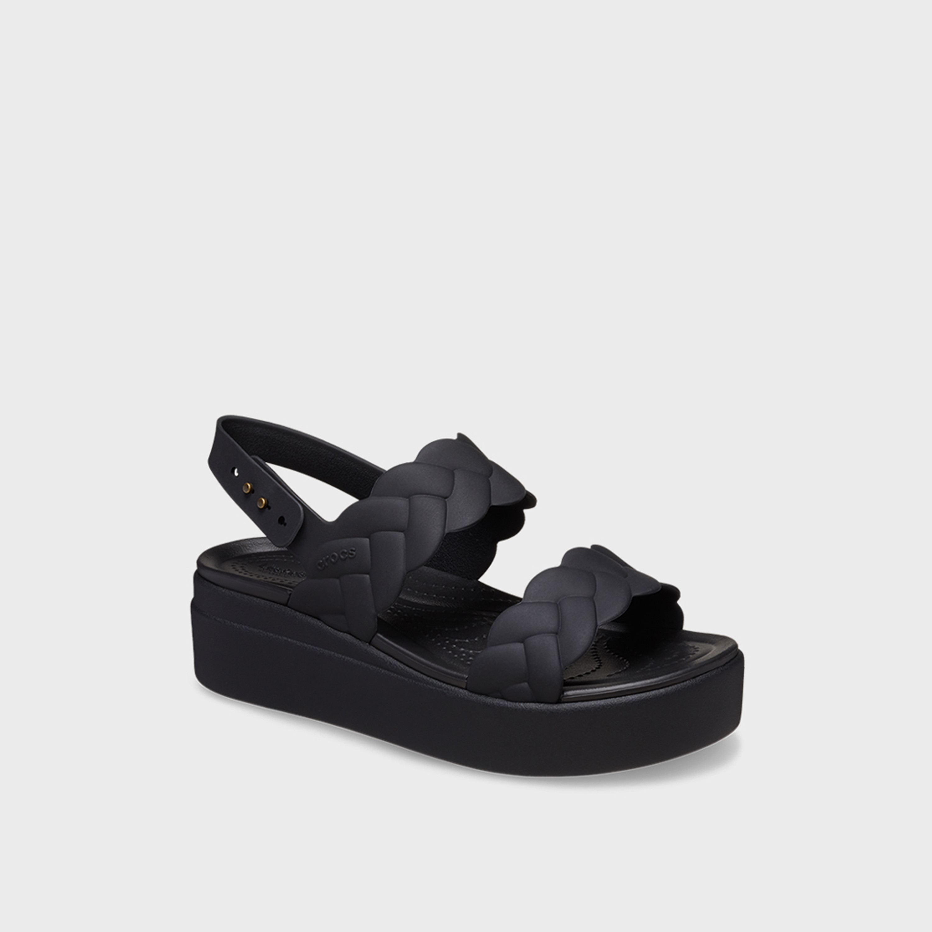 كروكس- حذاء بروكلين بكعب إسفيني منخفض وحزام بإبزيم للكاحل للنساء | 209977-060-women-shoes-flipflopsandslides-image-3